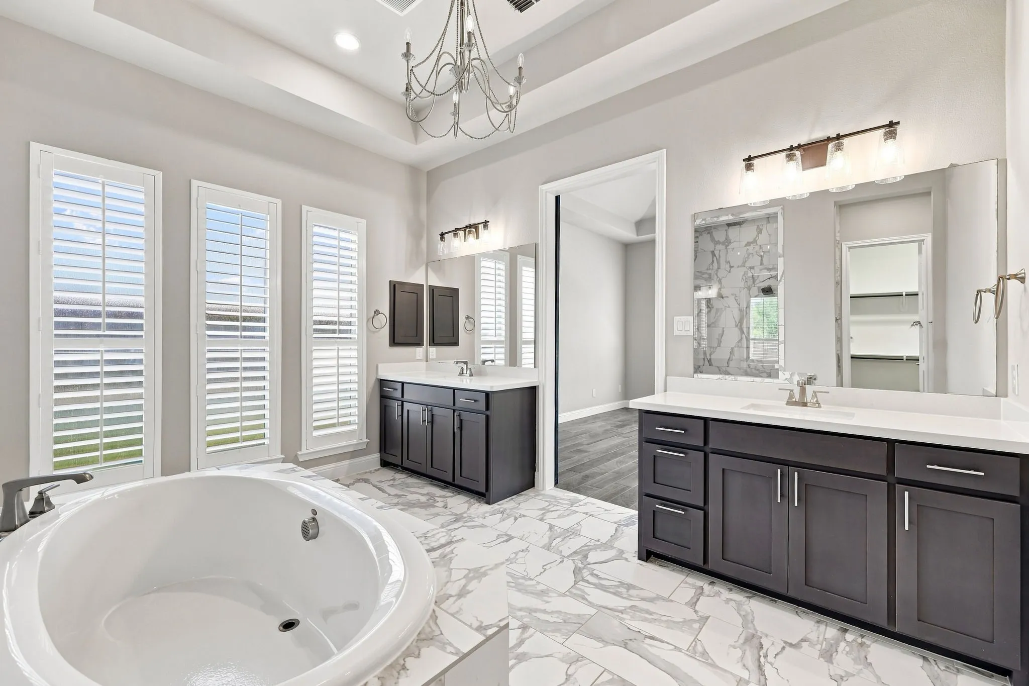 Single Family Residence For Sale in Collin County , 2318 Jefferson Avenue, Melissa, Texas 75454, 4 Bedroom, 5 Bathroom, 3 Garage spaces, 3,554 Sqft, built in 2019, mls#21356738, Real Estate Agent in Melissa, Homes For Sale in Collin county, Homes For Sale in Melissa, Realtor in Melissa Texas, Real Estate Brokerage Independent Realty Texas, Luminita Cordes Realtor