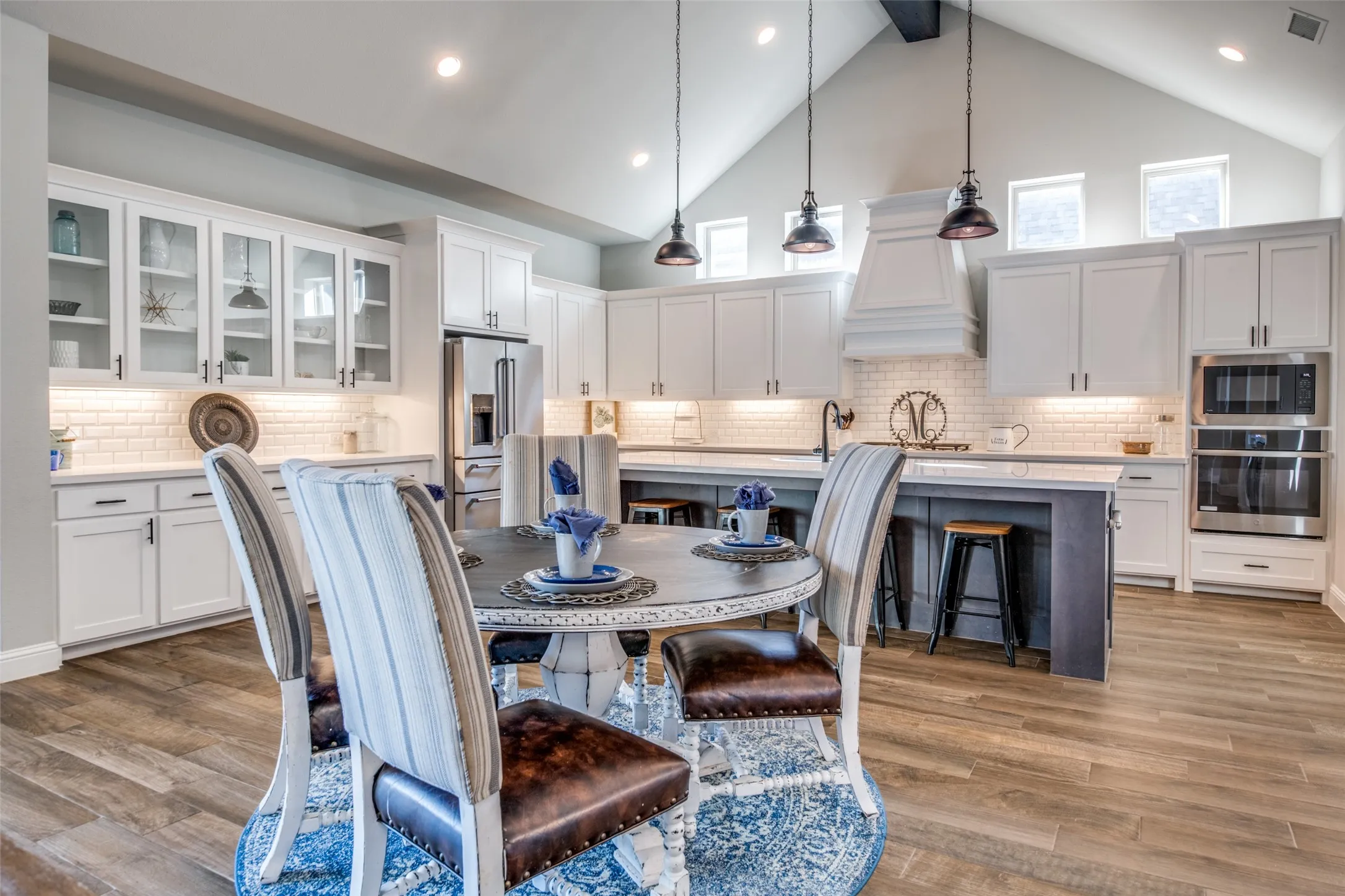 Single Family Residence For Sale in Collin County , 2318 Jefferson Avenue, Melissa, Texas 75454, 4 Bedroom, 5 Bathroom, 3 Garage spaces, 3,554 Sqft, built in 2019, mls#21356738, Real Estate Agent in Melissa, Homes For Sale in Collin county, Homes For Sale in Melissa, Realtor in Melissa Texas, Real Estate Brokerage Independent Realty Texas, Luminita Cordes Realtor