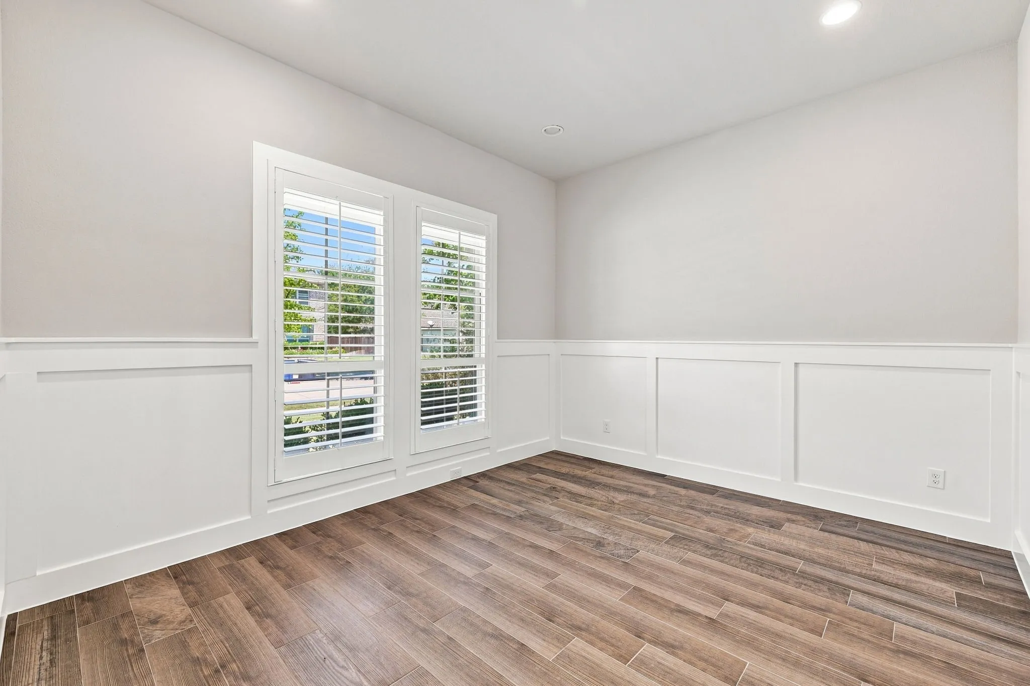 Single Family Residence For Sale in Collin County , 2318 Jefferson Avenue, Melissa, Texas 75454, 4 Bedroom, 5 Bathroom, 3 Garage spaces, 3,554 Sqft, built in 2019, mls#21356738, Real Estate Agent in Melissa, Homes For Sale in Collin county, Homes For Sale in Melissa, Realtor in Melissa Texas, Real Estate Brokerage Independent Realty Texas, Luminita Cordes Realtor