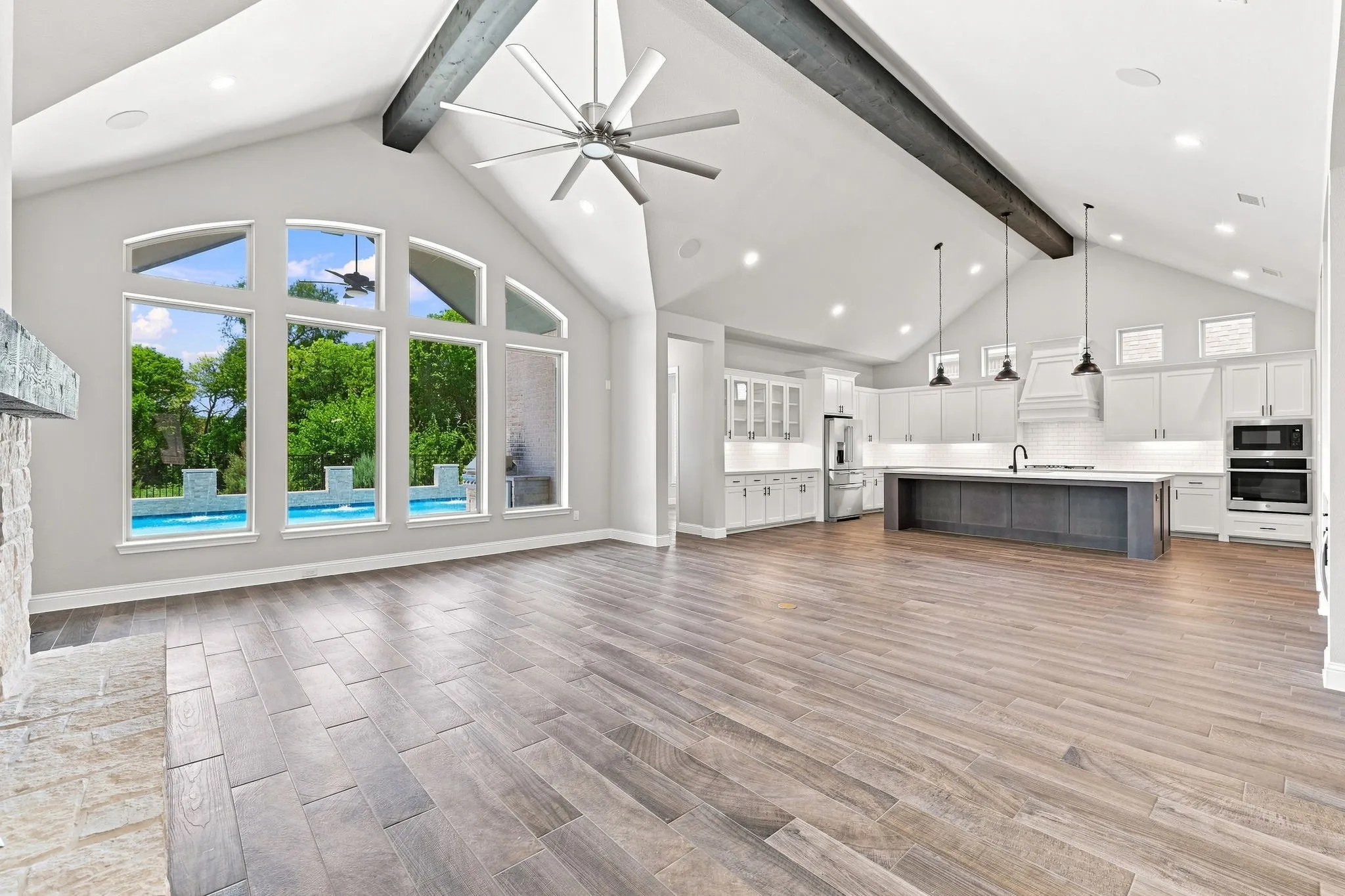 Single Family Residence For Sale in Collin County , 2318 Jefferson Avenue, Melissa, Texas 75454, 4 Bedroom, 5 Bathroom, 3 Garage spaces, 3,554 Sqft, built in 2019, mls#21356738, Real Estate Agent in Melissa, Homes For Sale in Collin county, Homes For Sale in Melissa, Realtor in Melissa Texas, Real Estate Brokerage Independent Realty Texas, Luminita Cordes Realtor