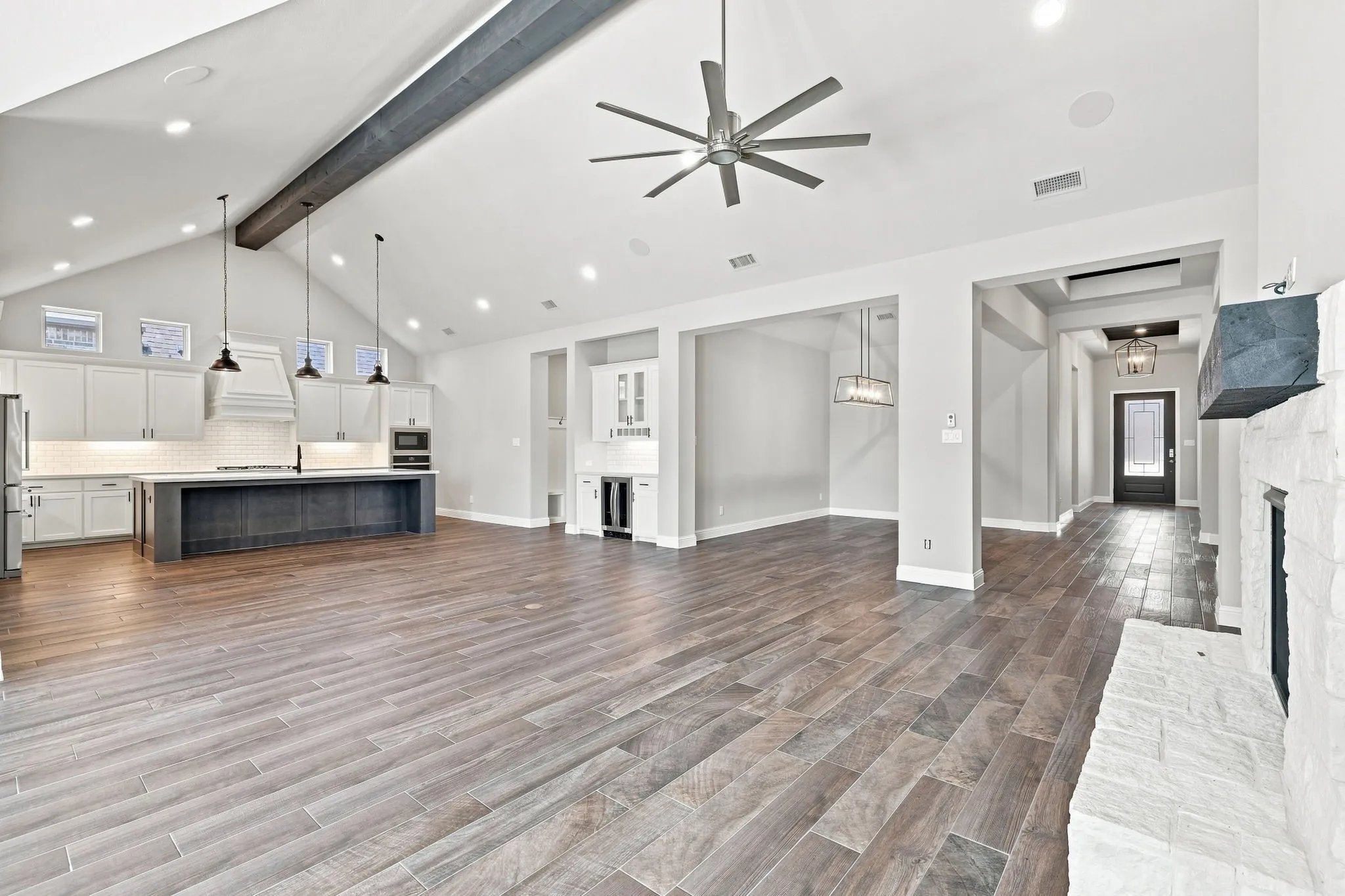 Single Family Residence For Sale in Collin County , 2318 Jefferson Avenue, Melissa, Texas 75454, 4 Bedroom, 5 Bathroom, 3 Garage spaces, 3,554 Sqft, built in 2019, mls#21356738, Real Estate Agent in Melissa, Homes For Sale in Collin county, Homes For Sale in Melissa, Realtor in Melissa Texas, Real Estate Brokerage Independent Realty Texas, Luminita Cordes Realtor