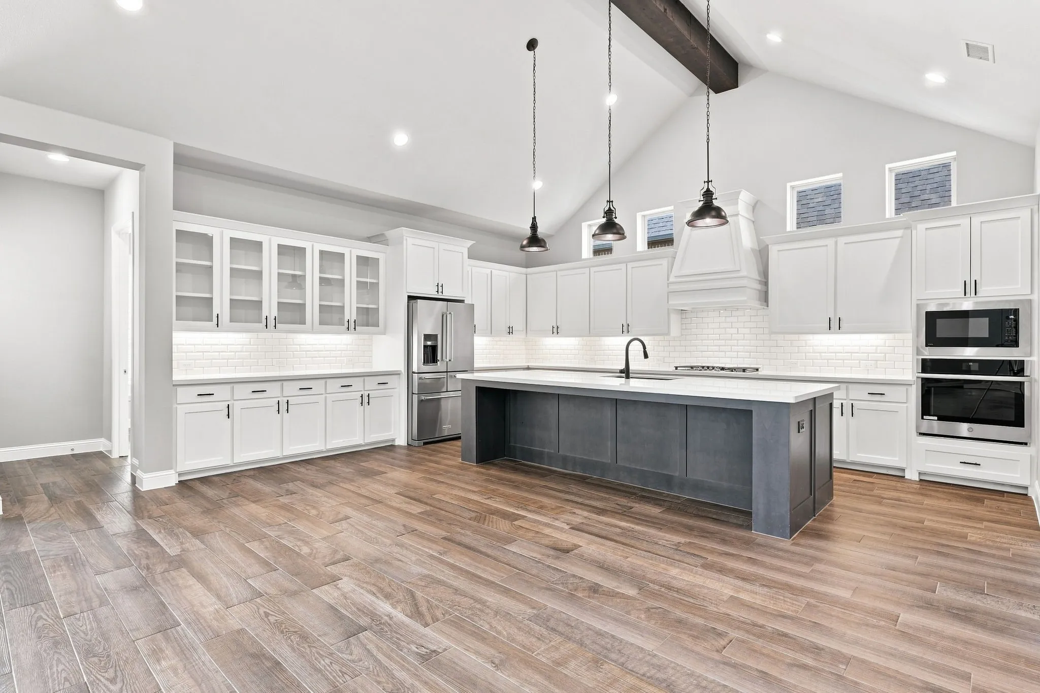 Single Family Residence For Sale in Collin County , 2318 Jefferson Avenue, Melissa, Texas 75454, 4 Bedroom, 5 Bathroom, 3 Garage spaces, 3,554 Sqft, built in 2019, mls#21356738, Real Estate Agent in Melissa, Homes For Sale in Collin county, Homes For Sale in Melissa, Realtor in Melissa Texas, Real Estate Brokerage Independent Realty Texas, Luminita Cordes Realtor