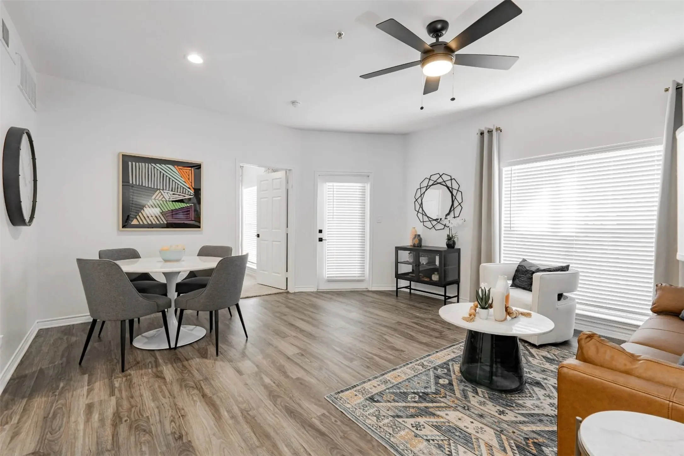 Apartment For Rent in Ellis County , 1600 N 9th Street B2R, Midlothian, Texas 76065, 2 Bedroom, 2 Bathroom, Garage spaces, 1,075 Sqft, built in 1998, Price $1,799, mls#21358943, Real Estate Agent in Midlothian, Homes For Rent in Ellis county, Homes For Rent in Midlothian, Realtor in Midlothian Texas, Real Estate Brokerage Independent Realty Texas, Luminita Cordes Realtor