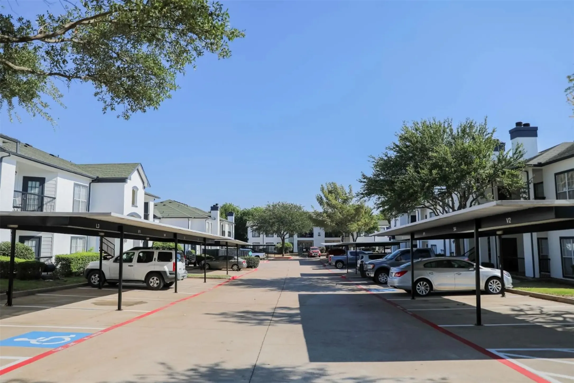 Apartment For Rent in Ellis County , 1600 N 9th Street B2R, Midlothian, Texas 76065, 2 Bedroom, 2 Bathroom, Garage spaces, 1,075 Sqft, built in 1998, Price $1,799, mls#21358943, Real Estate Agent in Midlothian, Homes For Rent in Ellis county, Homes For Rent in Midlothian, Realtor in Midlothian Texas, Real Estate Brokerage Independent Realty Texas, Luminita Cordes Realtor