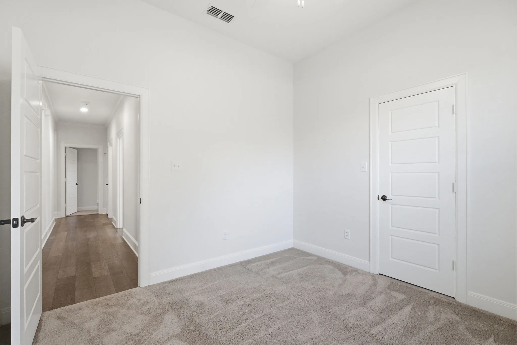 Single Family Residence For Sale in Wood County , 158 Forest View Drive, Mineola, Texas 75773, 4 Bedroom, 3 Bathroom, 2 Garage spaces, 2,445 Sqft, built in 2021, mls#21358098, Real Estate Agent in Mineola, Homes For Sale in Wood county, Homes For Sale in Mineola, Realtor in Mineola Texas, Real Estate Brokerage Independent Realty Texas, Luminita Cordes Realtor