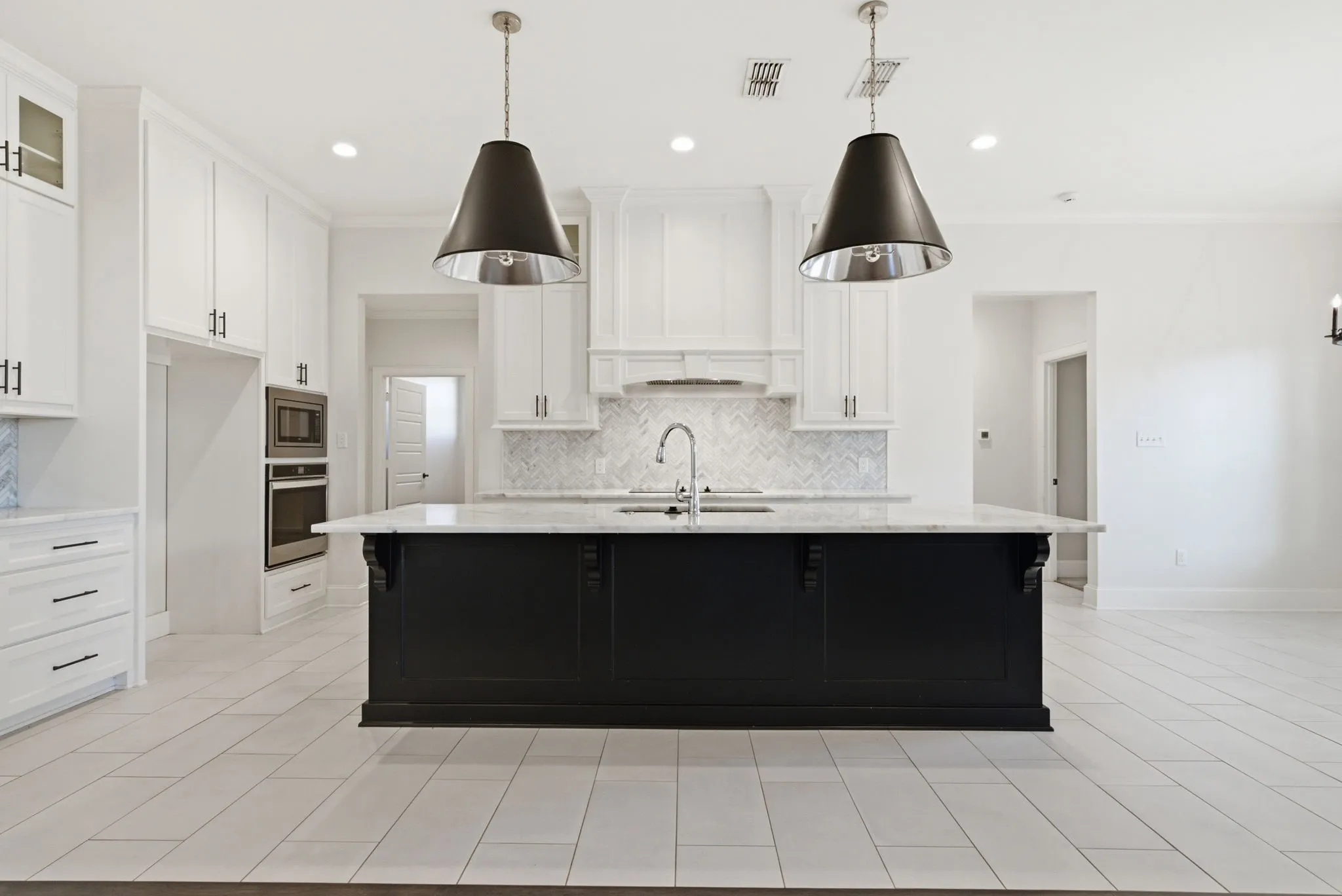 Single Family Residence For Sale in Wood County , 158 Forest View Drive, Mineola, Texas 75773, 4 Bedroom, 3 Bathroom, 2 Garage spaces, 2,445 Sqft, built in 2021, mls#21358098, Real Estate Agent in Mineola, Homes For Sale in Wood county, Homes For Sale in Mineola, Realtor in Mineola Texas, Real Estate Brokerage Independent Realty Texas, Luminita Cordes Realtor