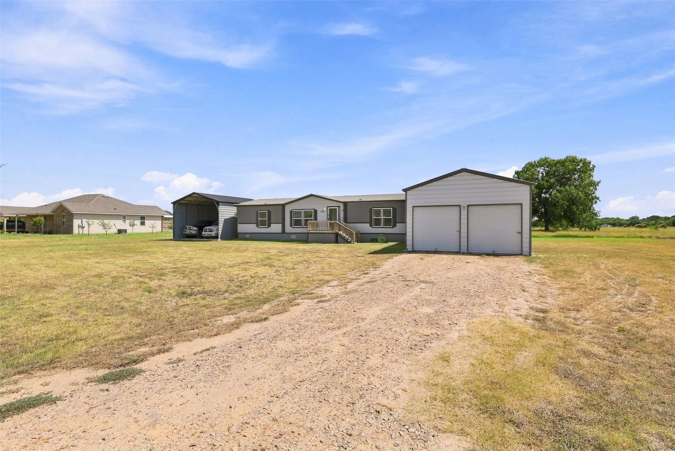 Home sits on 1 acre