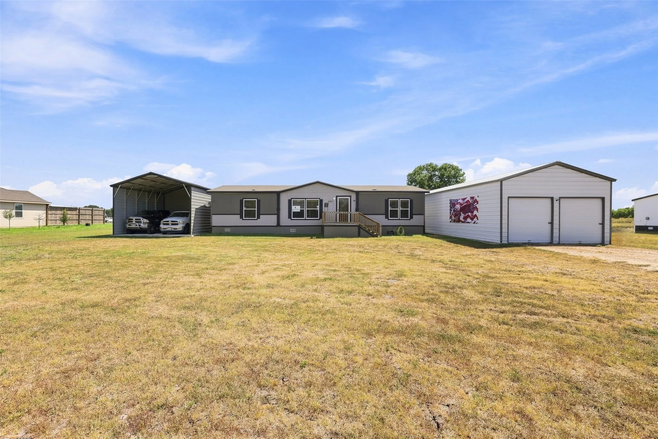 Mobile Home For Sale in Hunt County , 4932 County Road 4502, Commerce, Texas 75428, 3 Bedroom, 2 Bathroom, 8 Garage spaces, 1,624 Sqft, built in 2021, mls#21358703, Real Estate Agent in Commerce, Homes For Sale in Hunt county, Homes For Sale in Commerce, Realtor in Commerce Texas, Real Estate Brokerage Independent Realty Texas, Luminita Cordes Realtor