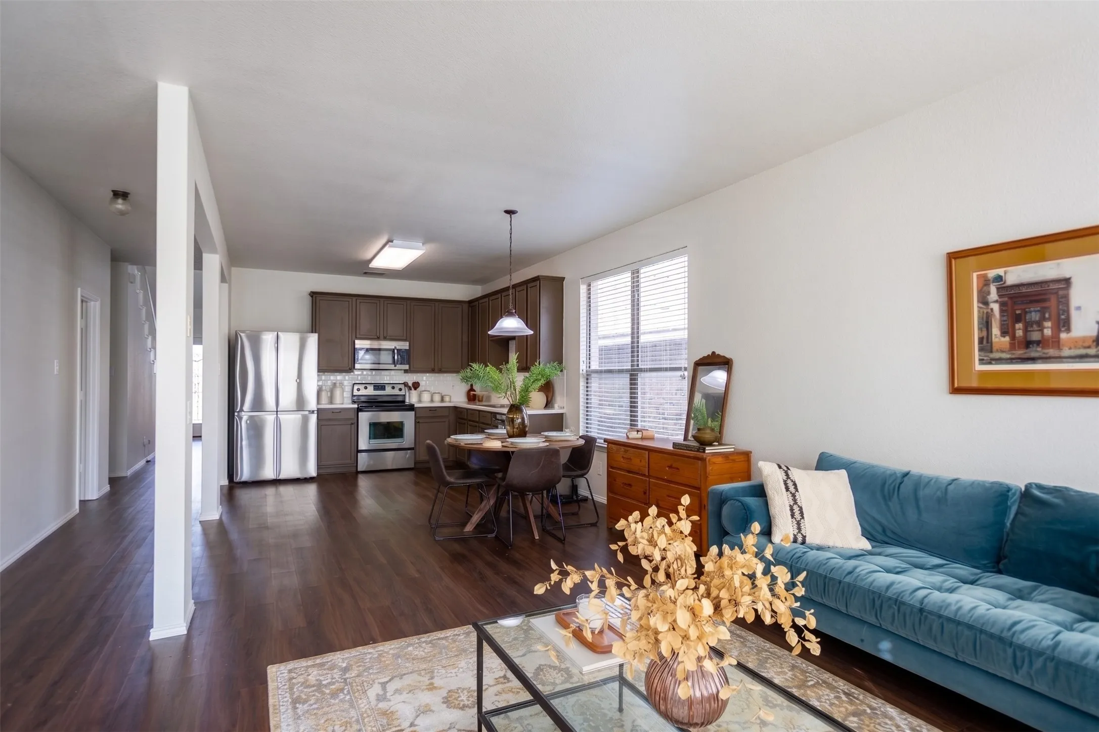 Single Family Residence For Sale in Tarrant County , 10713 Vista Heights Boulevard, Fort Worth, Texas 76108, 5 Bedroom, 4 Bathroom, 2 Garage spaces, 3,112 Sqft, built in 2005, mls#21358795, Real Estate Agent in Fort Worth, Homes For Sale in Tarrant county, Homes For Sale in Fort Worth, Realtor in Fort Worth Texas, Real Estate Brokerage Independent Realty Texas, Luminita Cordes Realtor