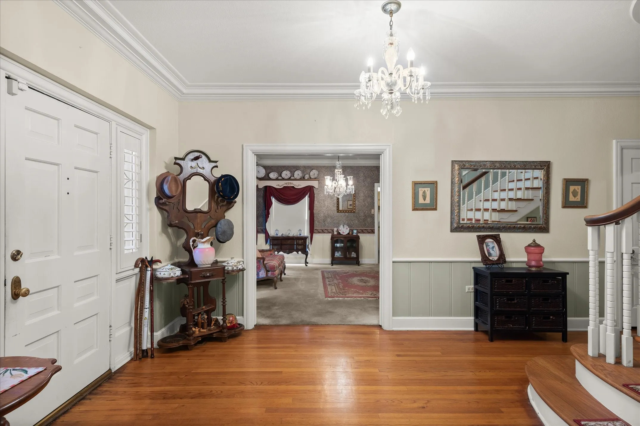 Single Family Residence For Sale in Van Zandt County , 321 S Mary, Wills Point, Texas 75169, 3 Bedroom, 3 Bathroom, 2 Garage spaces, 3,156 Sqft, built in 1949, Price $499,900, mls#21333236, Real Estate Agent in Wills Point, Homes For Sale in Van Zandt county, Homes For Sale in Wills Point, Realtor in Wills Point Texas, Real Estate Brokerage Independent Realty Texas, Luminita Cordes Realtor