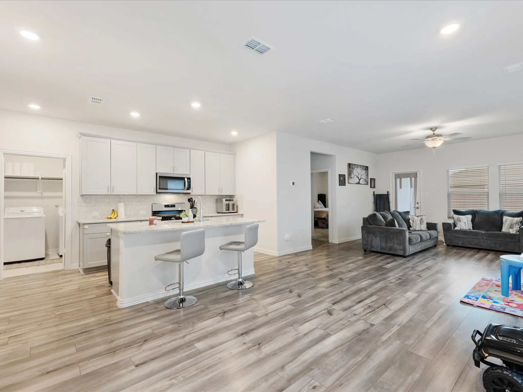 Single Family Residence For Sale in Kaufman County , 1809 Ash Oak Lane, Forney, Texas 75126, 4 Bedroom, 3 Bathroom, 2 Garage spaces, 2,259 Sqft, built in 2022, mls#21358736, Real Estate Agent in Forney, Homes For Sale in Kaufman county, Homes For Sale in Forney, Realtor in Forney Texas, Real Estate Brokerage Independent Realty Texas, Luminita Cordes Realtor