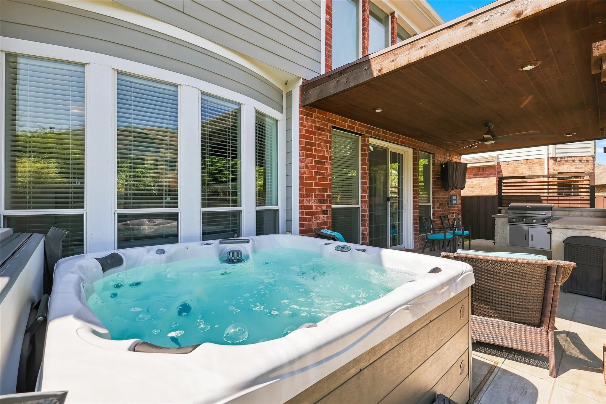 Hot tub Stays!