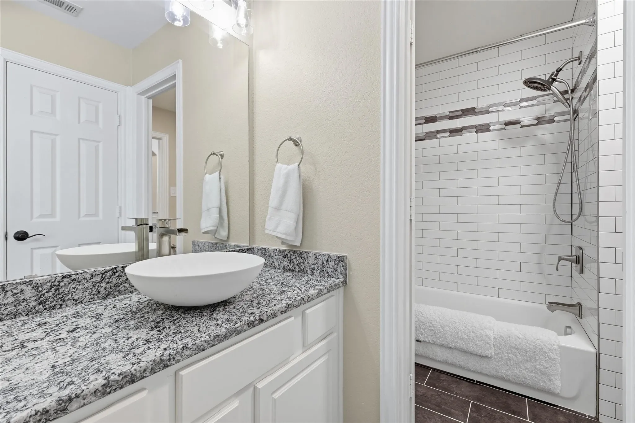 Upstairs full bath