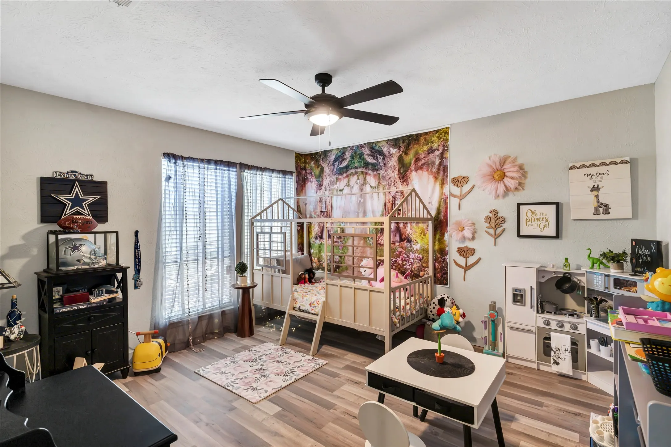 Single Family Residence For Sale in Tarrant County , 1648 Tierney Road, Fort Worth, Texas 76112, 3 Bedroom, 2 Bathroom, 2 Garage spaces, 1,772 Sqft, built in 1976, mls#21355297, Real Estate Agent in Fort Worth, Homes For Sale in Tarrant county, Homes For Sale in Fort Worth, Realtor in Fort Worth Texas, Real Estate Brokerage Independent Realty Texas, Luminita Cordes Realtor