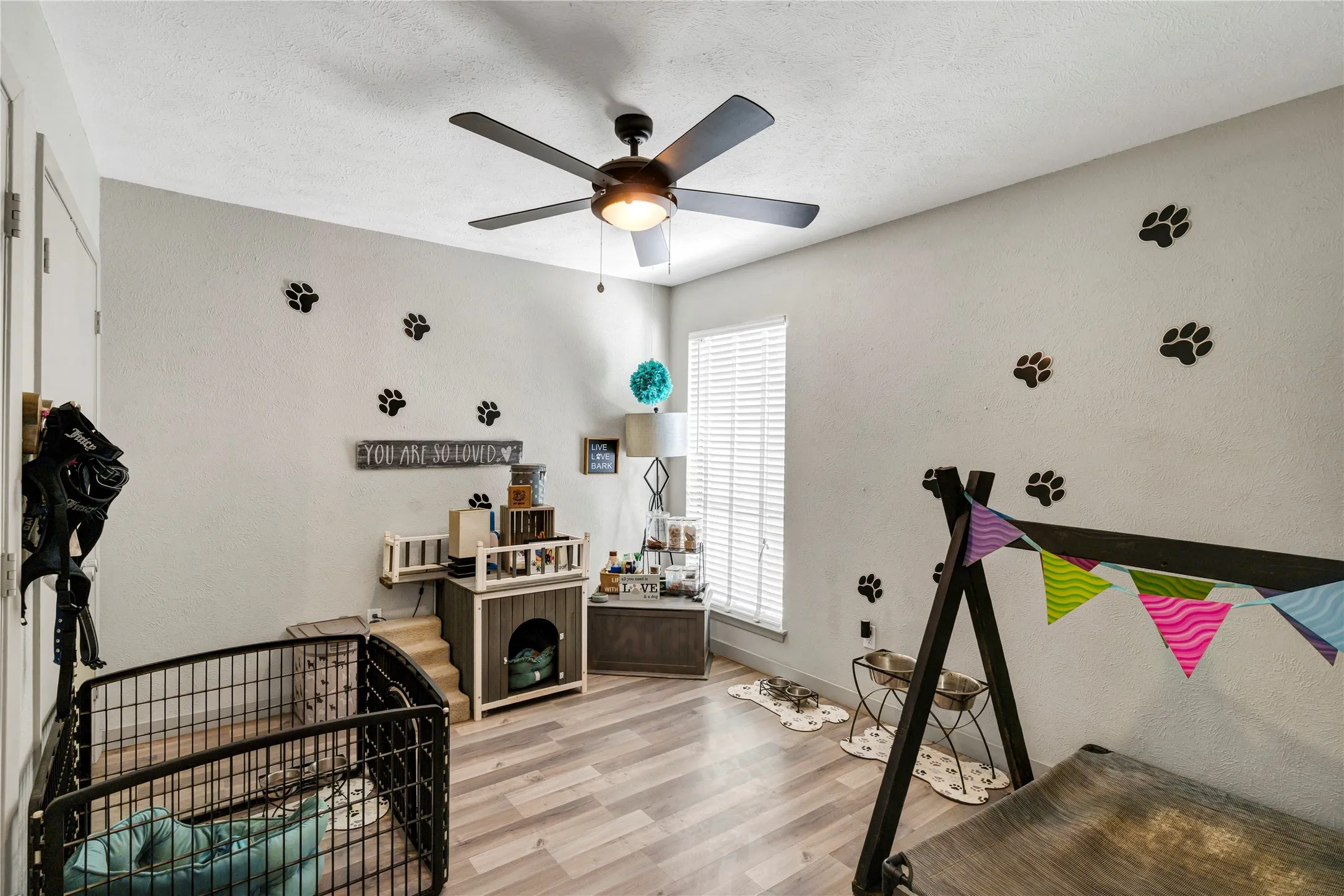 Single Family Residence For Sale in Tarrant County , 1648 Tierney Road, Fort Worth, Texas 76112, 3 Bedroom, 2 Bathroom, 2 Garage spaces, 1,772 Sqft, built in 1976, mls#21355297, Real Estate Agent in Fort Worth, Homes For Sale in Tarrant county, Homes For Sale in Fort Worth, Realtor in Fort Worth Texas, Real Estate Brokerage Independent Realty Texas, Luminita Cordes Realtor