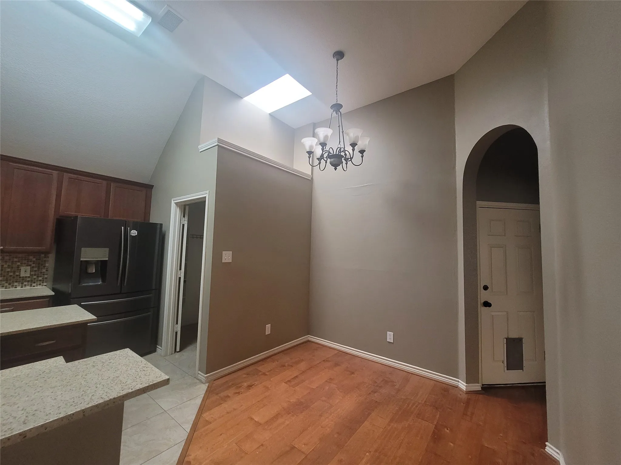Single Family Residence For Rent in Collin County , 8432 Grand Canyon Drive, Plano, Texas 75025, 3 Bedroom, 2 Bathroom, 2 Garage spaces, 1,726 Sqft, built in 1997, mls#21358965, Real Estate Agent in Plano, Homes For Rent in Collin county, Homes For Rent in Plano, Realtor in Plano Texas, Real Estate Brokerage Independent Realty Texas, Luminita Cordes Realtor