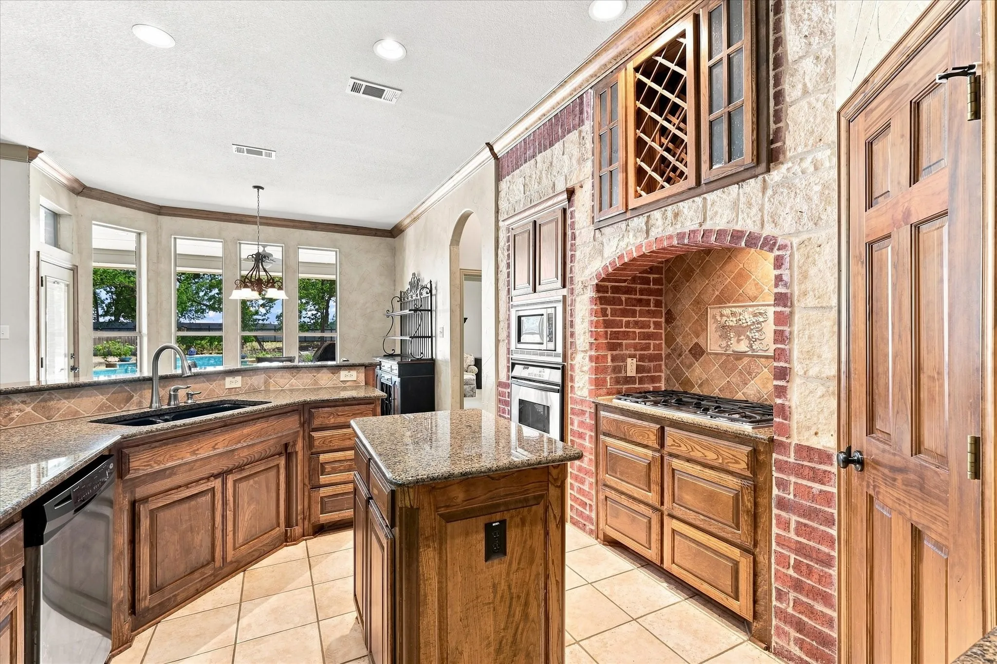 Single Family Residence For Sale in Denton County , 100 Woodland Drive, Krugerville, Texas 76227, 4 Bedroom, 3 Bathroom, 3 Garage spaces, 3,368 Sqft, built in 2005, mls#21357522, Real Estate Agent in Krugerville, Homes For Sale in Denton county, Homes For Sale in Krugerville, Realtor in Krugerville Texas, Real Estate Brokerage Independent Realty Texas, Luminita Cordes Realtor