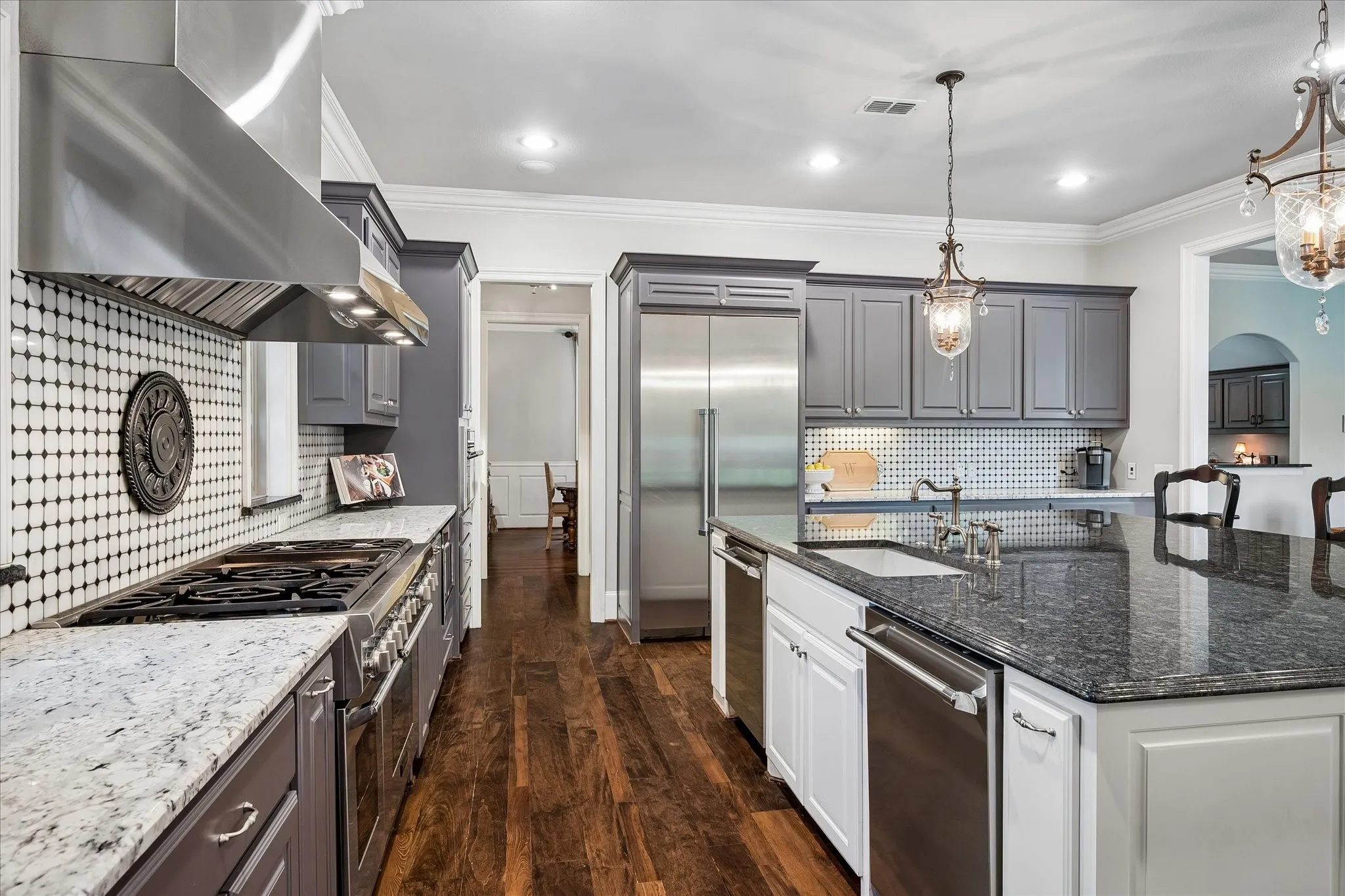 Single Family Residence For Sale in Dallas County , 9434 Dartridge Drive, Dallas, Texas 75238, 5 Bedroom, 5 Bathroom, 2 Garage spaces, 5,039 Sqft, built in 2013, mls#21356418, Real Estate Agent in Dallas, Homes For Sale in Dallas county, Homes For Sale in Dallas, Realtor in Dallas Texas, Real Estate Brokerage Independent Realty Texas, Luminita Cordes Realtor