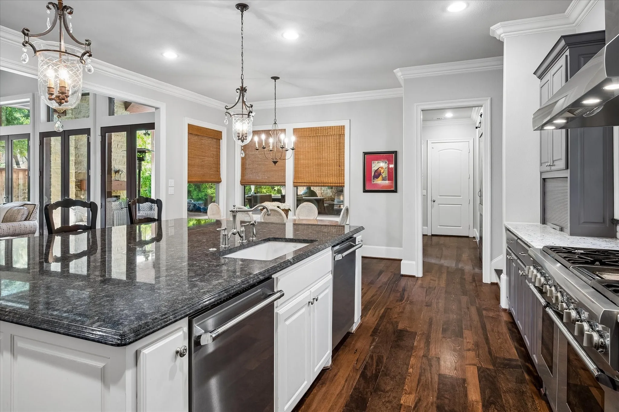 Single Family Residence For Sale in Dallas County , 9434 Dartridge Drive, Dallas, Texas 75238, 5 Bedroom, 5 Bathroom, 2 Garage spaces, 5,039 Sqft, built in 2013, mls#21356418, Real Estate Agent in Dallas, Homes For Sale in Dallas county, Homes For Sale in Dallas, Realtor in Dallas Texas, Real Estate Brokerage Independent Realty Texas, Luminita Cordes Realtor