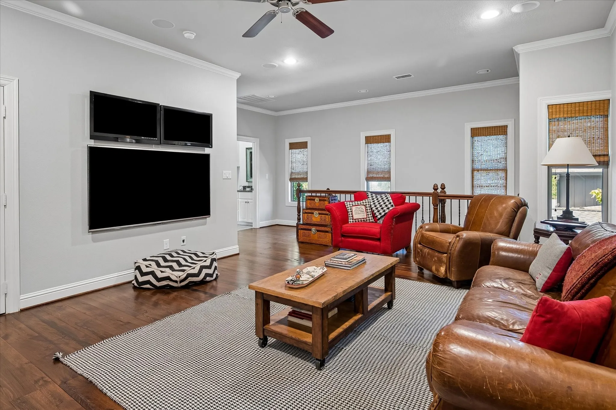 Single Family Residence For Sale in Dallas County , 9434 Dartridge Drive, Dallas, Texas 75238, 5 Bedroom, 5 Bathroom, 2 Garage spaces, 5,039 Sqft, built in 2013, mls#21356418, Real Estate Agent in Dallas, Homes For Sale in Dallas county, Homes For Sale in Dallas, Realtor in Dallas Texas, Real Estate Brokerage Independent Realty Texas, Luminita Cordes Realtor