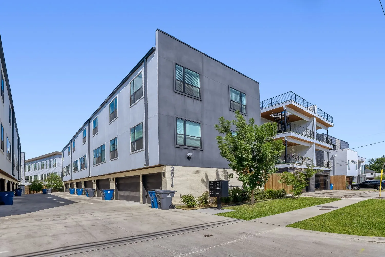 Single Family Residence For Rent in Dallas County , 2614 N Carroll Avenue 101, Dallas, Texas 75204, 3 Bedroom, 3 Bathroom, 3 Garage spaces, 1,530 Sqft, built in 2022, mls#21358966, Real Estate Agent in Dallas, Homes For Rent in Dallas county, Homes For Rent in Dallas, Realtor in Dallas Texas, Real Estate Brokerage Independent Realty Texas, Luminita Cordes Realtor