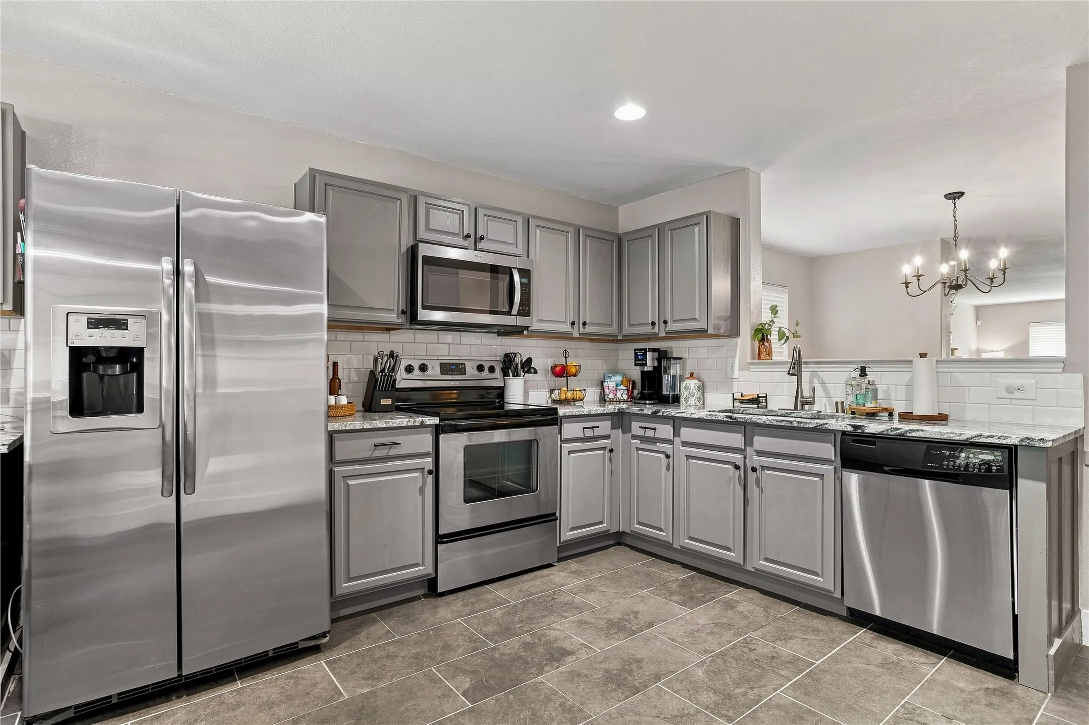 Single Family Residence For Sale in Rockwall County , 546 Laurel Lane, Fate, Texas 75087, 3 Bedroom, 2 Bathroom, 2 Garage spaces, 1,869 Sqft, built in 2007, mls#21358914, Real Estate Agent in Fate, Homes For Sale in Rockwall county, Homes For Sale in Fate, Realtor in Fate Texas, Real Estate Brokerage Independent Realty Texas, Luminita Cordes Realtor