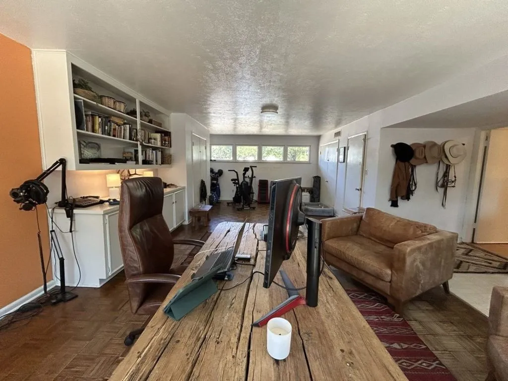 Improved Land For Sale in Dallas County , 6522 Royal Lane, Dallas, Texas 75230, 0, 0, Garage spaces, 0 Sqft, built in 1953, mls#21358658, Real Estate Agent in Dallas, Homes For Sale in Dallas county, Homes For Sale in Dallas, Realtor in Dallas Texas, Real Estate Brokerage Independent Realty Texas, Luminita Cordes Realtor