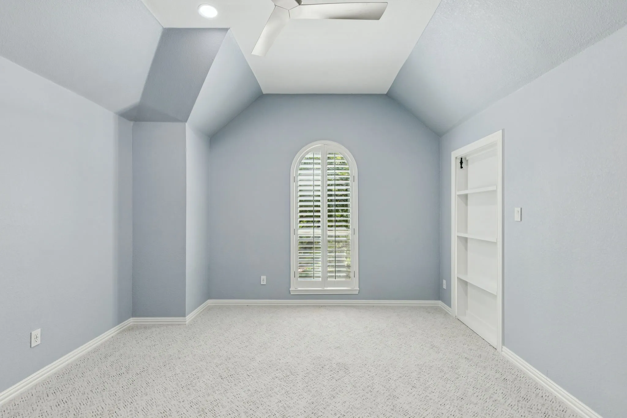 Single Family Residence For Sale in Collin County , 15456 Mountain View Lane, Frisco, Texas 75035, 4 Bedroom, 5 Bathroom, 3 Garage spaces, 4,725 Sqft, built in 2003, mls#21356924, Real Estate Agent in Frisco, Homes For Sale in Collin county, Homes For Sale in Frisco, Realtor in Frisco Texas, Real Estate Brokerage Independent Realty Texas, Luminita Cordes Realtor