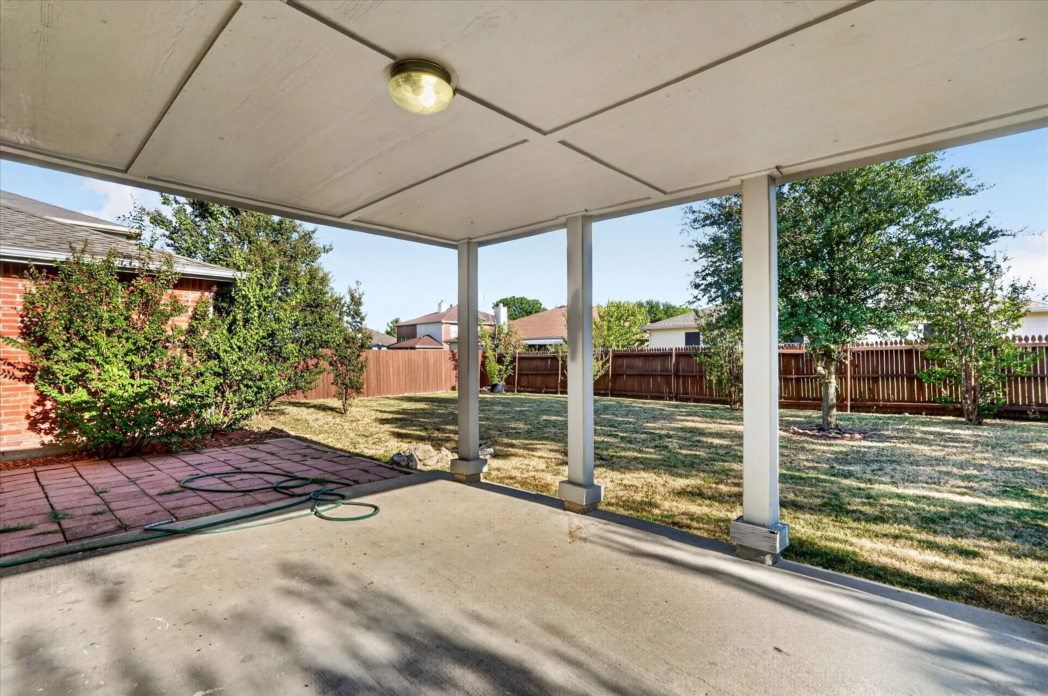 Single Family Residence For Rent in Kaufman County , 2112 Aster Trail, Forney, Texas 75126, 4 Bedroom, 4 Bathroom, 2 Garage spaces, 3,100 Sqft, built in 2004, mls#21358986, Real Estate Agent in Forney, Homes For Rent in Kaufman county, Homes For Rent in Forney, Realtor in Forney Texas, Real Estate Brokerage Independent Realty Texas, Luminita Cordes Realtor