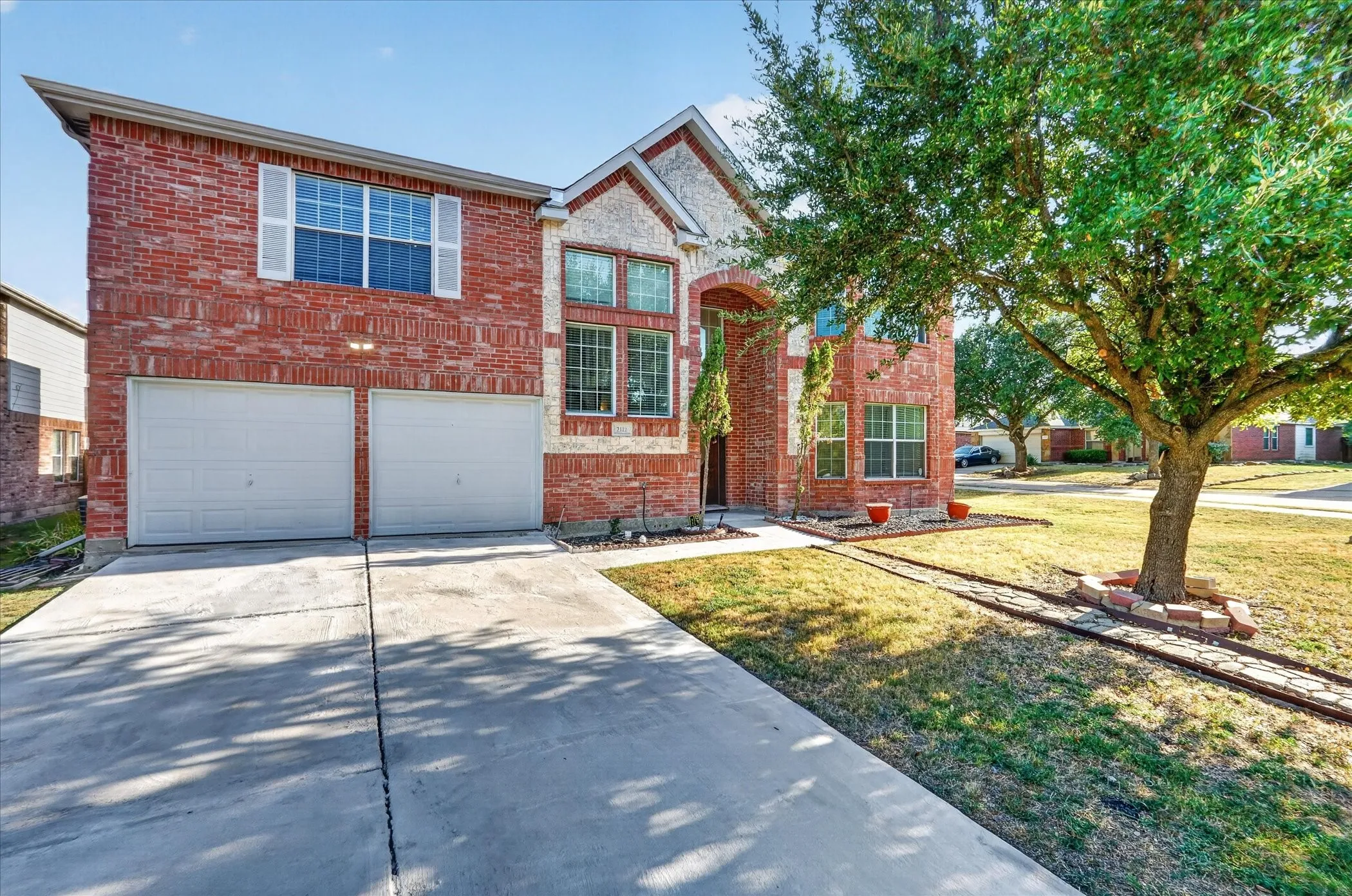 Single Family Residence For Rent in Kaufman County , 2112 Aster Trail, Forney, Texas 75126, 4 Bedroom, 4 Bathroom, 2 Garage spaces, 3,100 Sqft, built in 2004, mls#21358986, Real Estate Agent in Forney, Homes For Rent in Kaufman county, Homes For Rent in Forney, Realtor in Forney Texas, Real Estate Brokerage Independent Realty Texas, Luminita Cordes Realtor