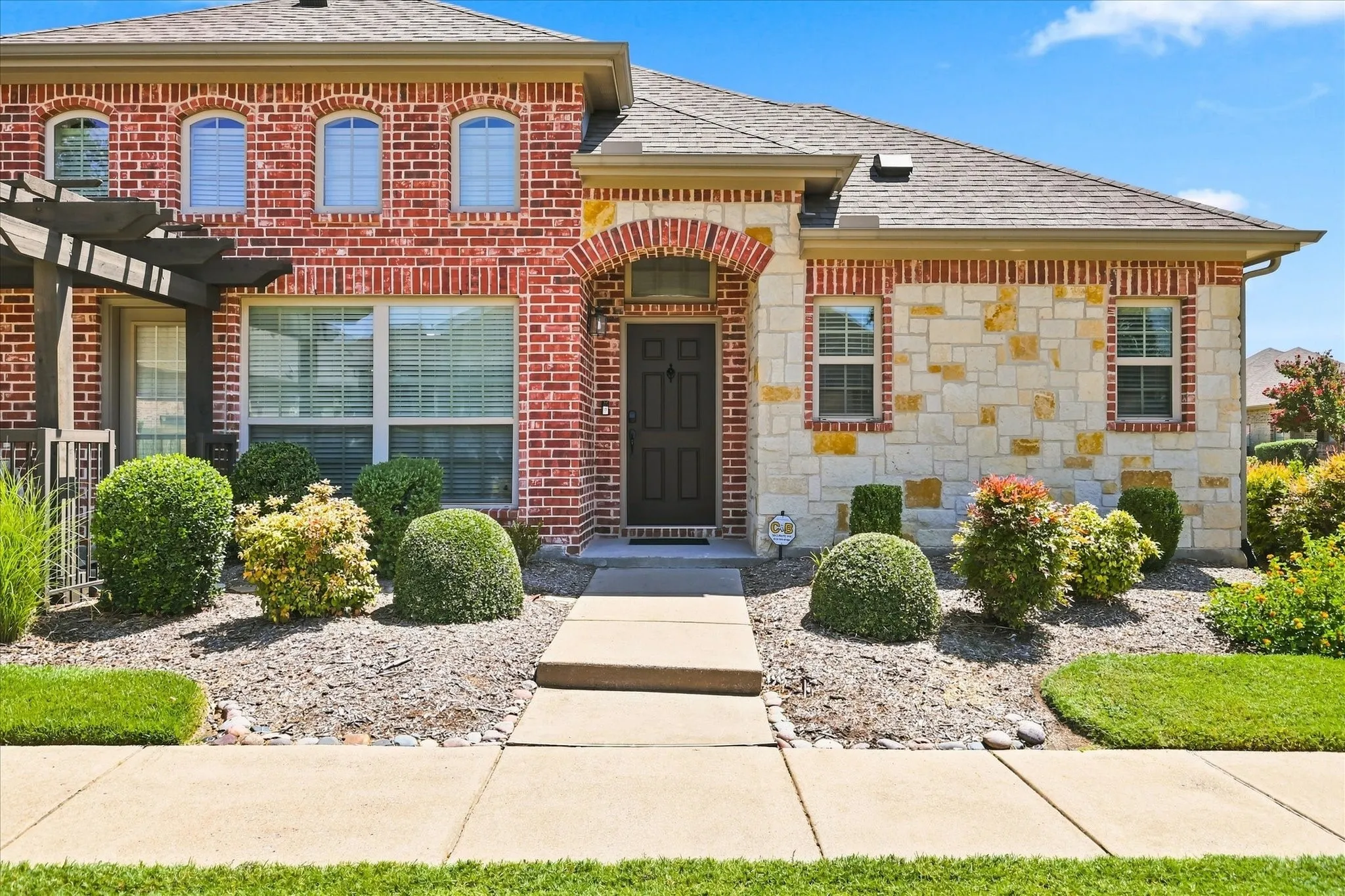 Enjoy a true lock-and-leave lifestyle with the HOA taking care of the exterior, including landscaping and roof replacement. It’s an ideal setup for those who want the benefits of homeownership without the time and upkeep of exterior maintenance.