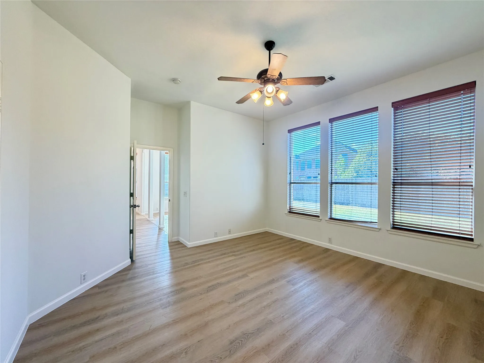 Single Family Residence For Rent in Tarrant County , 2811 Barco, Grand Prairie, Texas 75054, 3 Bedroom, 2 Bathroom, 2 Garage spaces, 2,089 Sqft, built in 2006, mls#21358901, Real Estate Agent in Grand Prairie, Homes For Rent in Tarrant county, Homes For Rent in Grand Prairie, Realtor in Grand Prairie Texas, Real Estate Brokerage Independent Realty Texas, Luminita Cordes Realtor