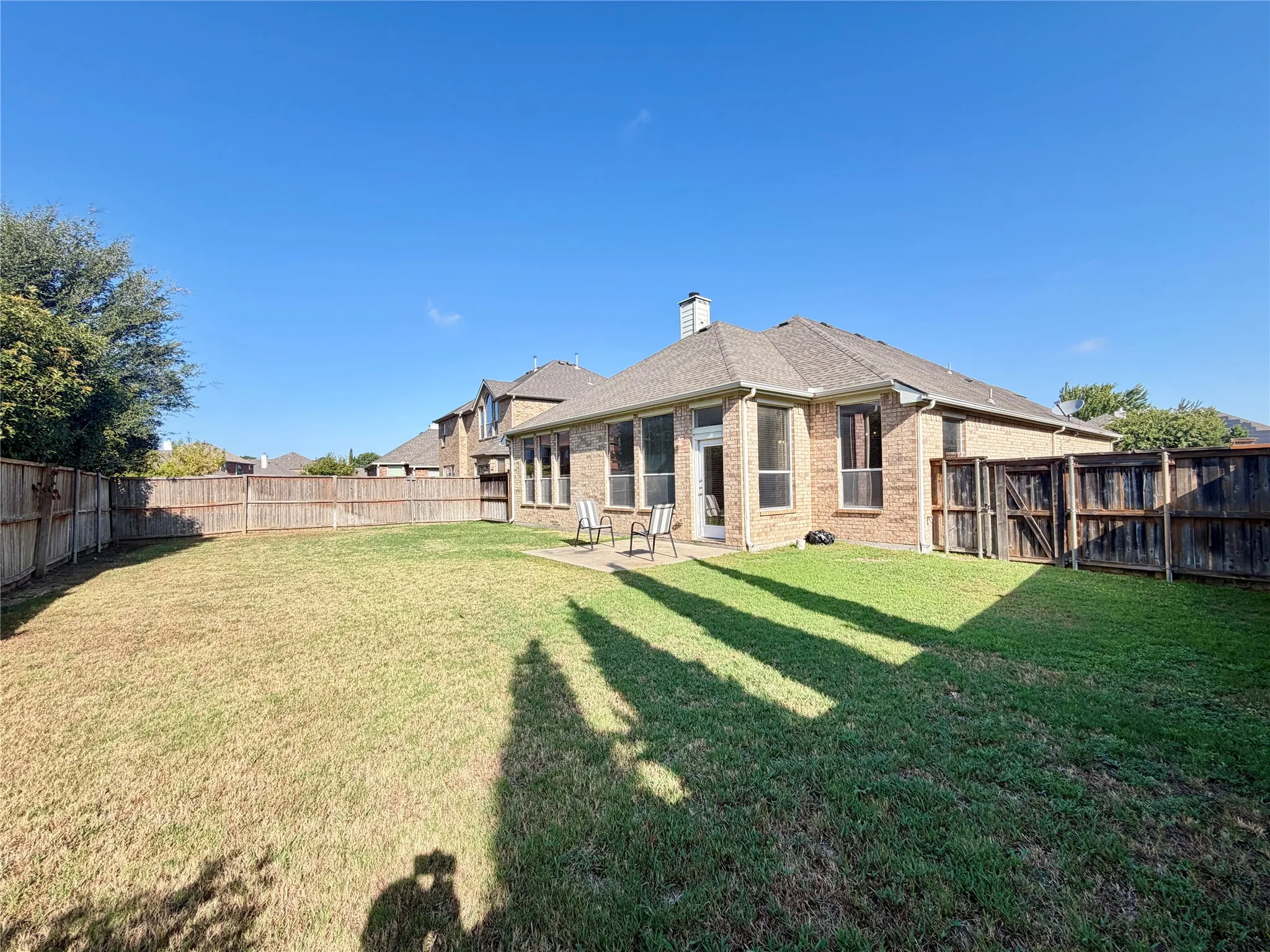 Single Family Residence For Rent in Tarrant County , 2811 Barco, Grand Prairie, Texas 75054, 3 Bedroom, 2 Bathroom, 2 Garage spaces, 2,089 Sqft, built in 2006, mls#21358901, Real Estate Agent in Grand Prairie, Homes For Rent in Tarrant county, Homes For Rent in Grand Prairie, Realtor in Grand Prairie Texas, Real Estate Brokerage Independent Realty Texas, Luminita Cordes Realtor