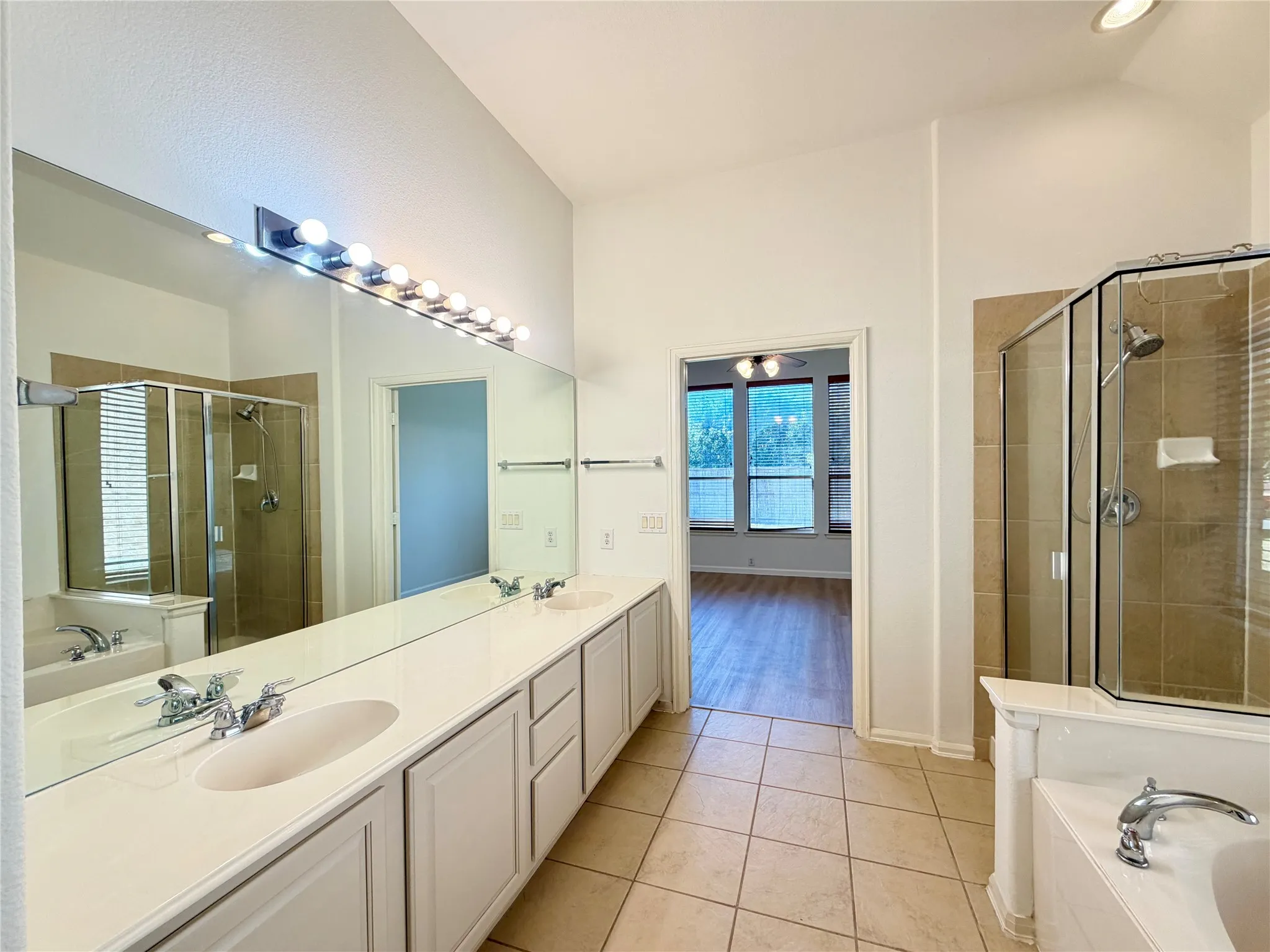 Single Family Residence For Rent in Tarrant County , 2811 Barco, Grand Prairie, Texas 75054, 3 Bedroom, 2 Bathroom, 2 Garage spaces, 2,089 Sqft, built in 2006, mls#21358901, Real Estate Agent in Grand Prairie, Homes For Rent in Tarrant county, Homes For Rent in Grand Prairie, Realtor in Grand Prairie Texas, Real Estate Brokerage Independent Realty Texas, Luminita Cordes Realtor