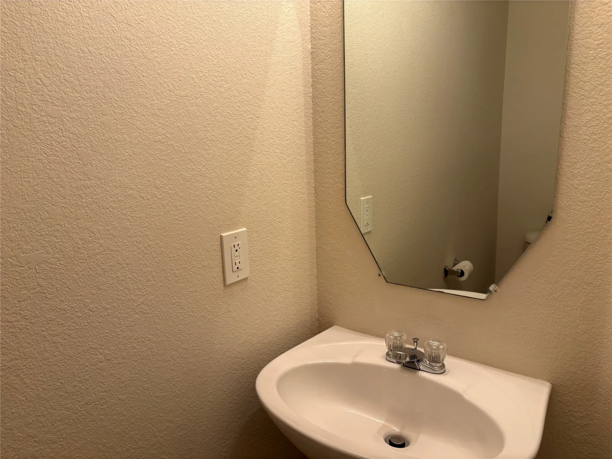 Downstairs half bath