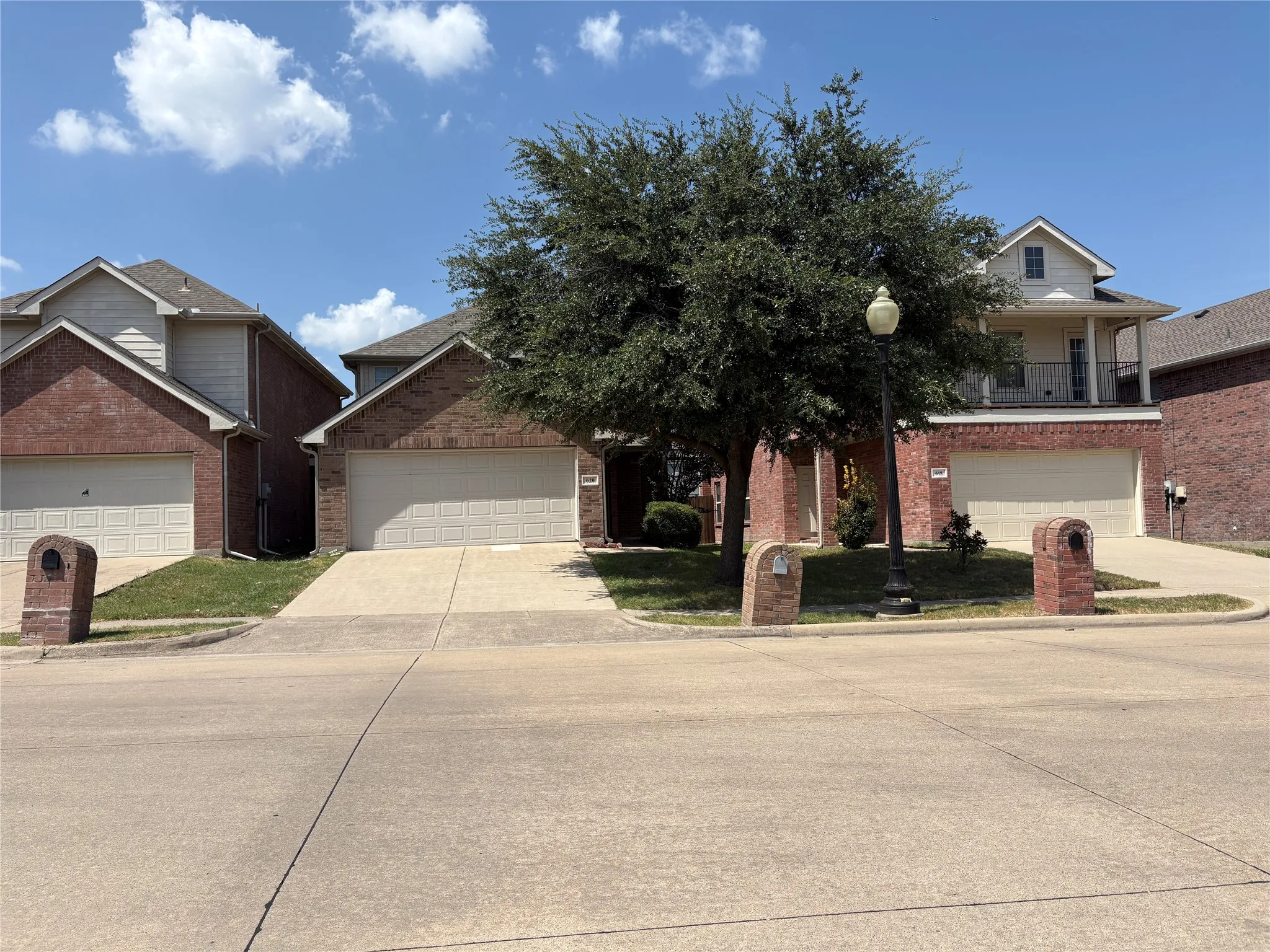 Single Family Residence For Sale in Collin County , 620 Fleming, Wylie, Texas 75098, 3 Bedroom, 3 Bathroom, 2 Garage spaces, 1,470 Sqft, built in 2007, mls#21357142, Real Estate Agent in Wylie, Homes For Sale in Collin county, Homes For Sale in Wylie, Realtor in Wylie Texas, Real Estate Brokerage Independent Realty Texas, Luminita Cordes Realtor