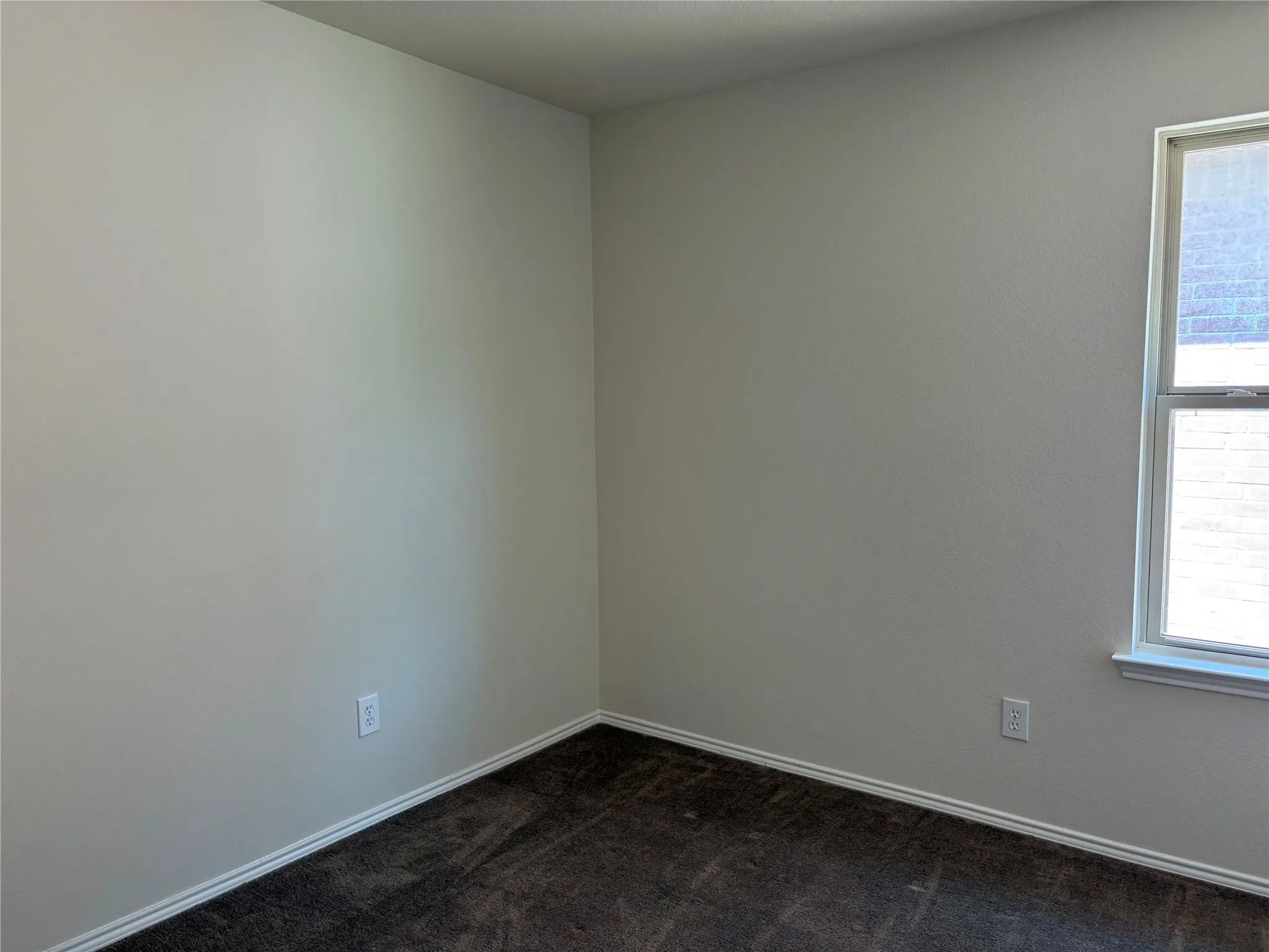 Secondary bedroom