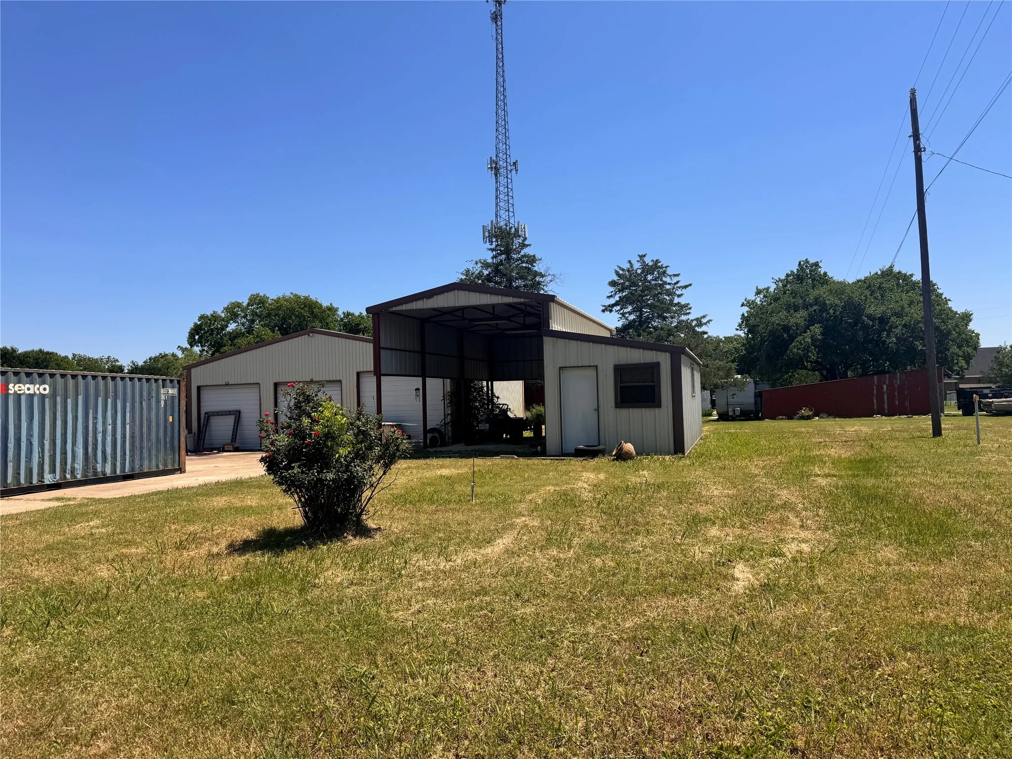 Business For Sale in Johnson County , 8208 Pearl Street, Lillian, Texas 76061, 0, 0, Garage spaces, 1,608 Sqft, built in 1960, mls#21357698, Real Estate Agent in Lillian, Homes For Sale in Johnson county, Homes For Sale in Lillian, Realtor in Lillian Texas, Real Estate Brokerage Independent Realty Texas, Luminita Cordes Realtor