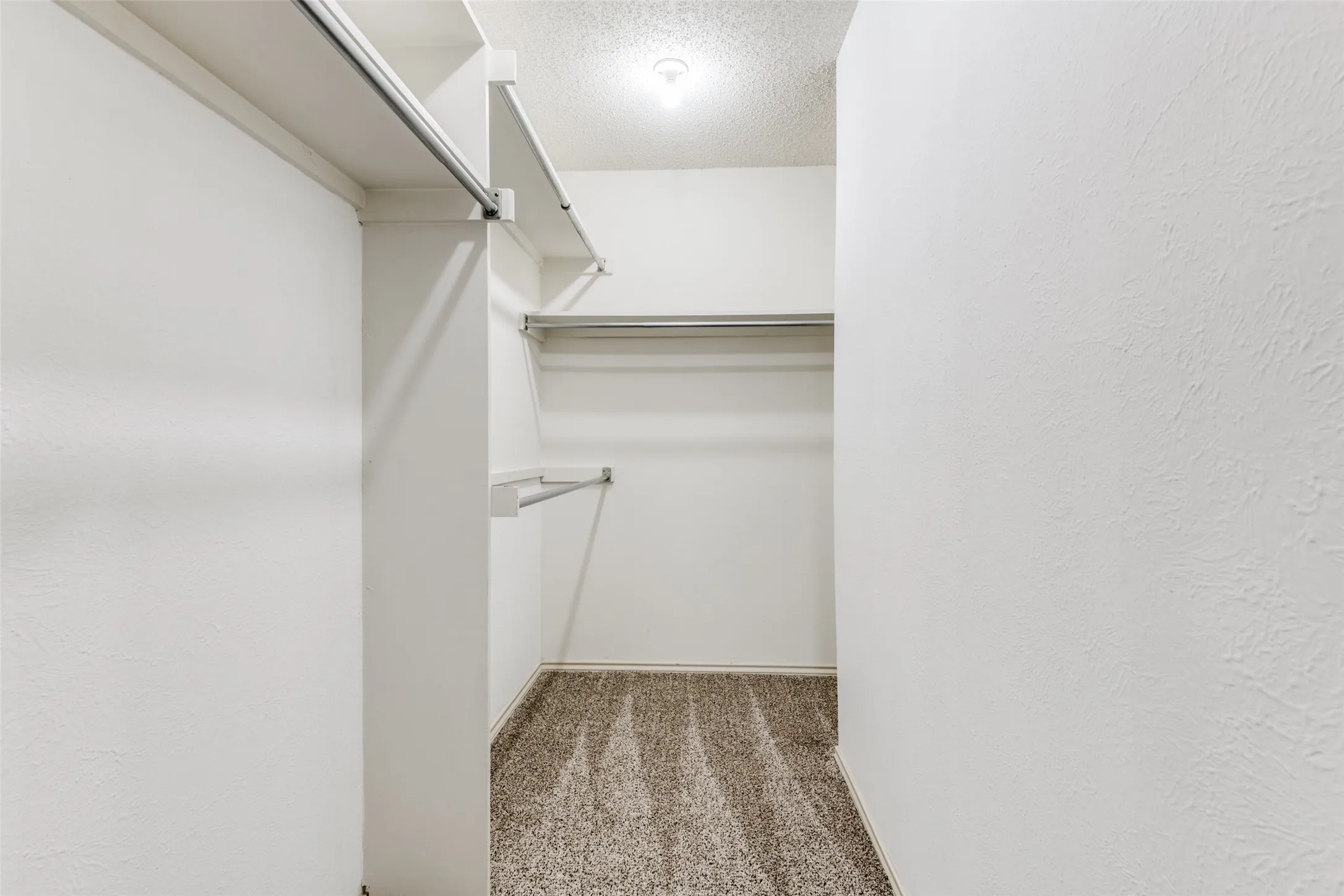 Duplex For Rent in Collin County , 2108 Promontory Point, Plano, Texas 75075, 3 Bedroom, 2 Bathroom, 2 Garage spaces, 1,348 Sqft, built in 1983, Price $2,195, mls#21351075, Real Estate Agent in Plano, Homes For Rent in Collin county, Homes For Rent in Plano, Realtor in Plano Texas, Real Estate Brokerage Independent Realty Texas, Luminita Cordes Realtor