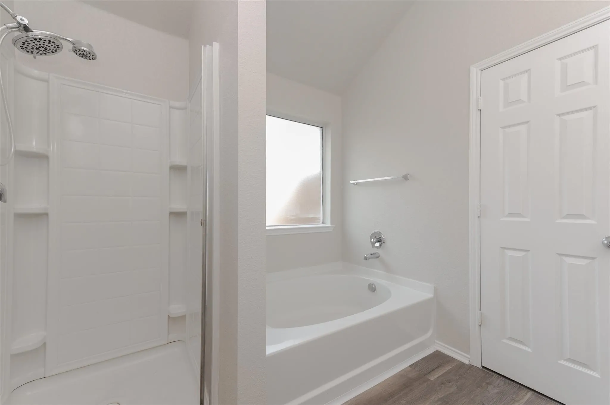 Single Family Residence For Rent in Tarrant County , 1232 Round Pen Run, Fort Worth, Texas 76052, 4 Bedroom, 2 Bathroom, 2 Garage spaces, 2,064 Sqft, built in 2006, mls#21356534, Real Estate Agent in Fort Worth, Homes For Rent in Tarrant county, Homes For Rent in Fort Worth, Realtor in Fort Worth Texas, Real Estate Brokerage Independent Realty Texas, Luminita Cordes Realtor