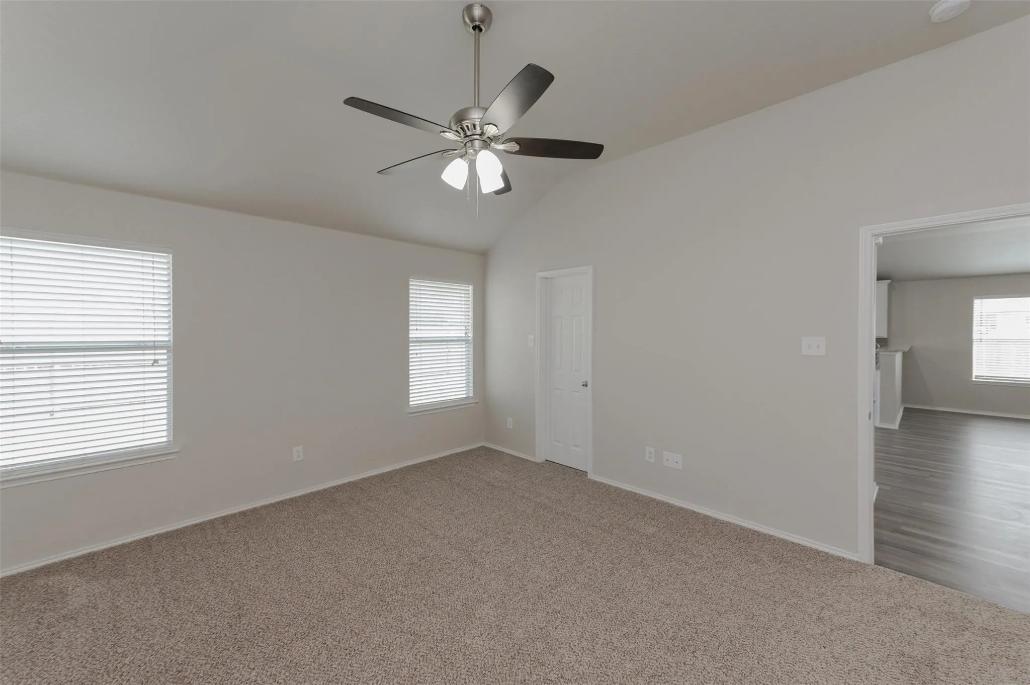 Single Family Residence For Rent in Tarrant County , 1232 Round Pen Run, Fort Worth, Texas 76052, 4 Bedroom, 2 Bathroom, 2 Garage spaces, 2,064 Sqft, built in 2006, mls#21356534, Real Estate Agent in Fort Worth, Homes For Rent in Tarrant county, Homes For Rent in Fort Worth, Realtor in Fort Worth Texas, Real Estate Brokerage Independent Realty Texas, Luminita Cordes Realtor