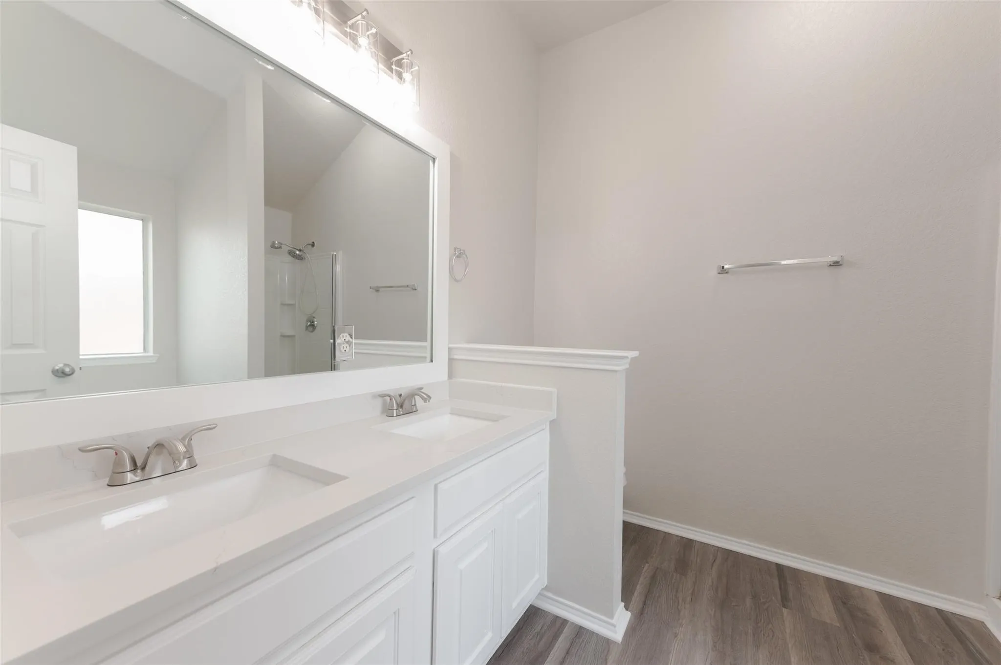 Single Family Residence For Rent in Tarrant County , 1232 Round Pen Run, Fort Worth, Texas 76052, 4 Bedroom, 2 Bathroom, 2 Garage spaces, 2,064 Sqft, built in 2006, mls#21356534, Real Estate Agent in Fort Worth, Homes For Rent in Tarrant county, Homes For Rent in Fort Worth, Realtor in Fort Worth Texas, Real Estate Brokerage Independent Realty Texas, Luminita Cordes Realtor