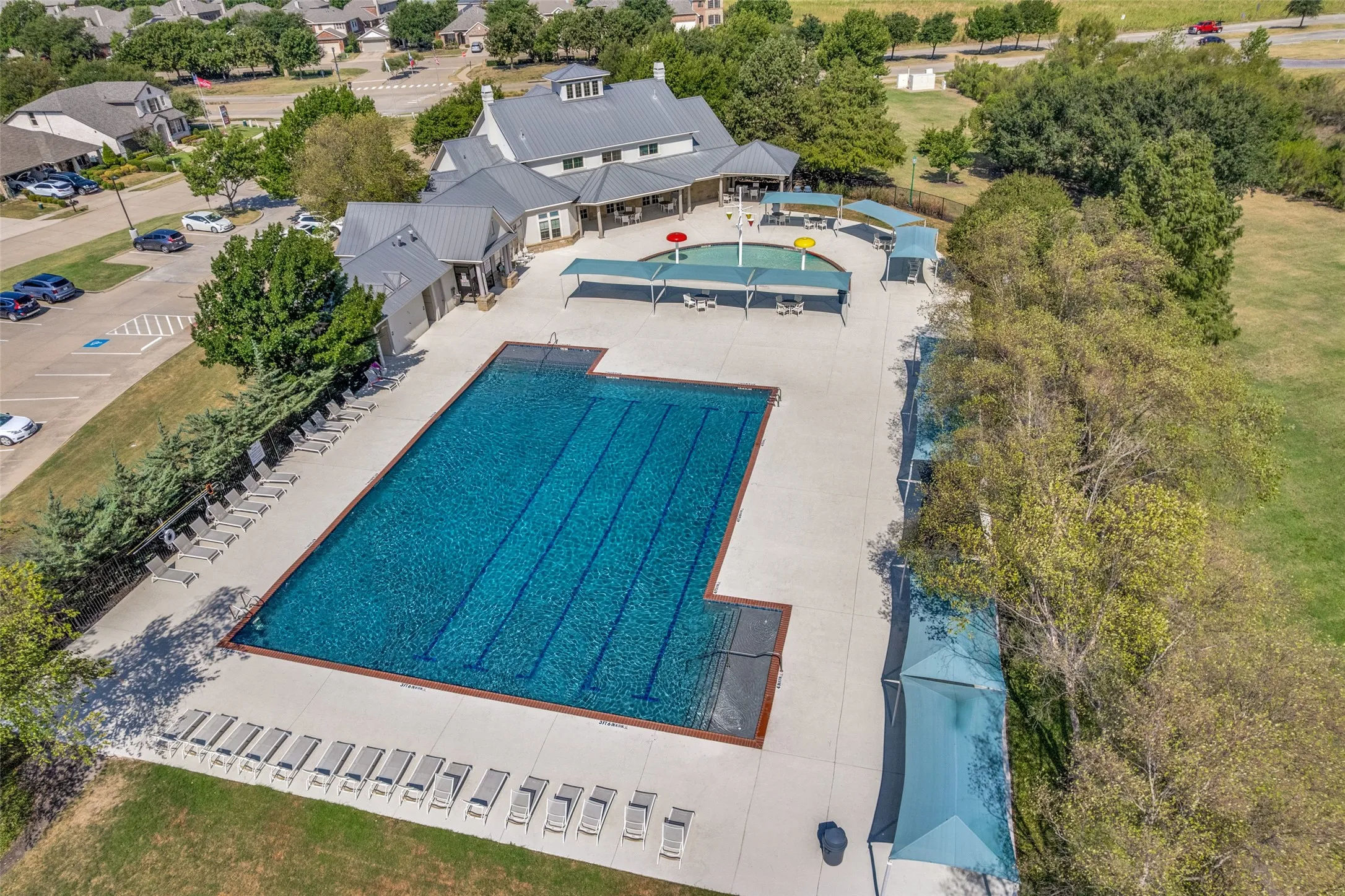 Single Family Residence For Sale in Denton County , 2213 Willow Creek Drive, Little Elm, Texas 75068, 3 Bedroom, 2 Bathroom, 2 Garage spaces, 1,825 Sqft, built in 2012, mls#21358976, Real Estate Agent in Little Elm, Homes For Sale in Denton county, Homes For Sale in Little Elm, Realtor in Little Elm Texas, Real Estate Brokerage Independent Realty Texas, Luminita Cordes Realtor