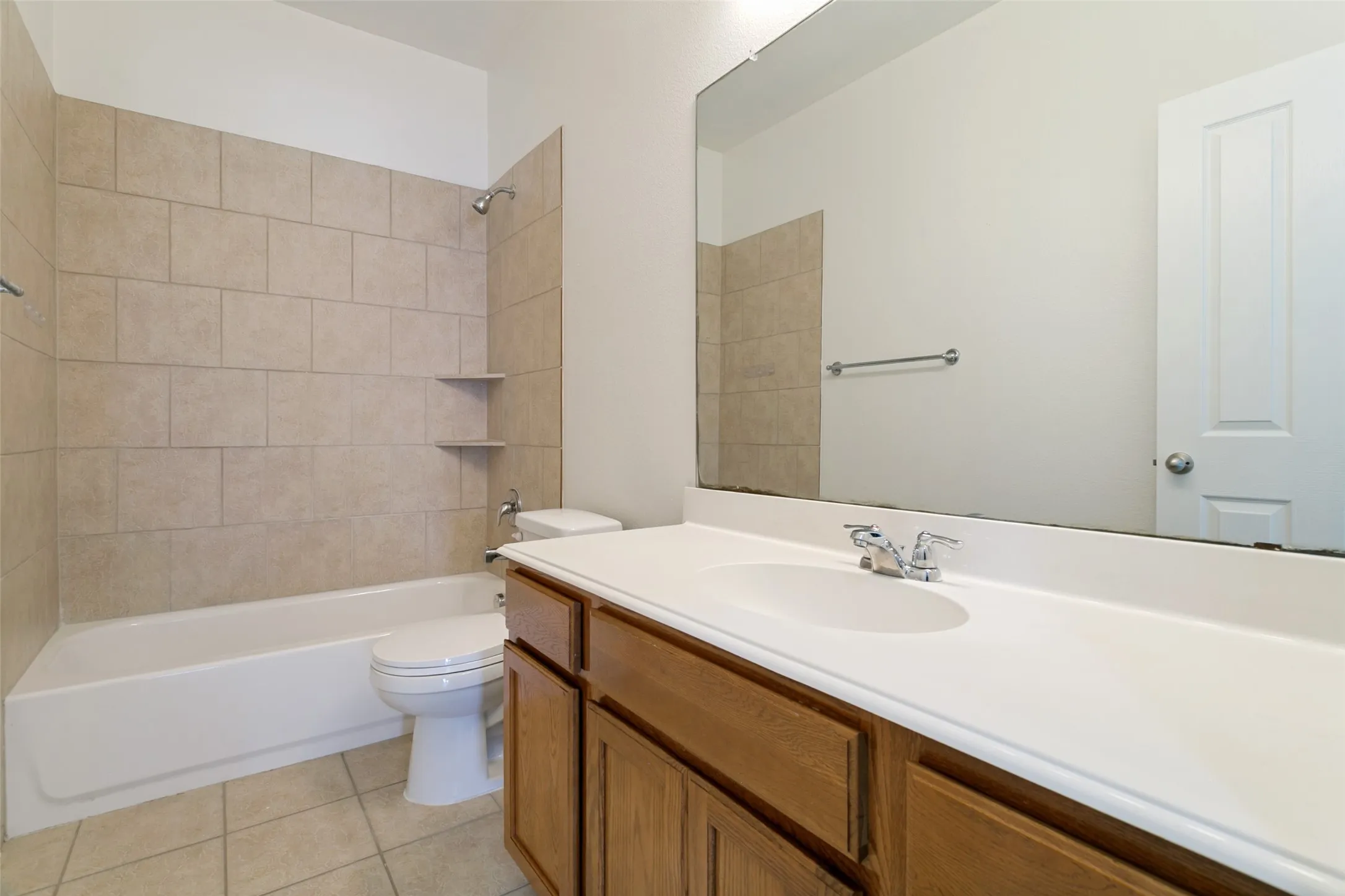 Single Family Residence For Sale in Denton County , 2213 Willow Creek Drive, Little Elm, Texas 75068, 3 Bedroom, 2 Bathroom, 2 Garage spaces, 1,825 Sqft, built in 2012, mls#21358976, Real Estate Agent in Little Elm, Homes For Sale in Denton county, Homes For Sale in Little Elm, Realtor in Little Elm Texas, Real Estate Brokerage Independent Realty Texas, Luminita Cordes Realtor