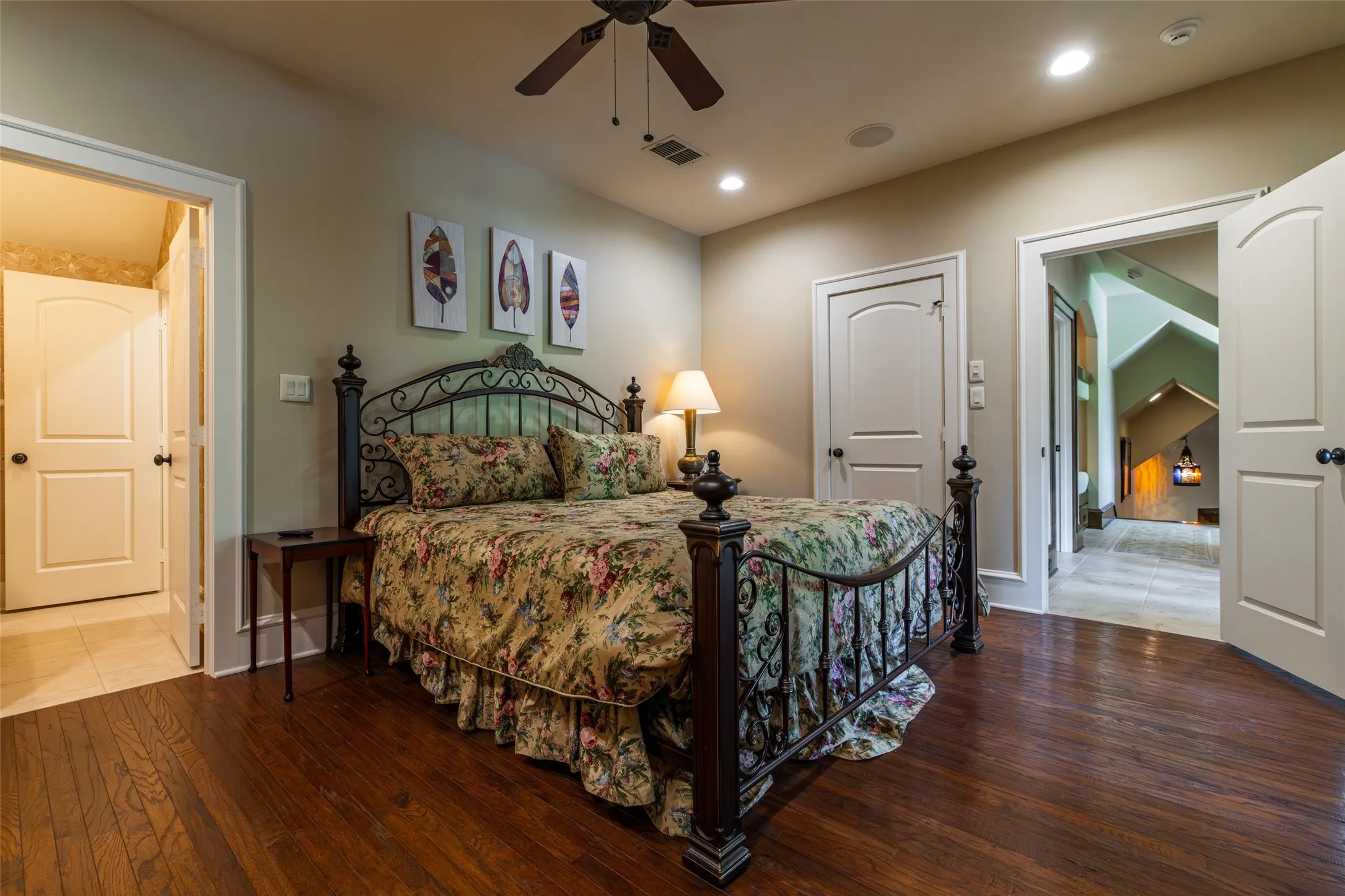 Single Family Residence For Sale in Harrison County , 325 Young Road, Hallsville, Texas 75650, 4 Bedroom, 4 Bathroom, 3 Garage spaces, 7,100 Sqft, built in 2014, mls#21358996, Real Estate Agent in Hallsville, Homes For Sale in Harrison county, Homes For Sale in Hallsville, Realtor in Hallsville Texas, Real Estate Brokerage Independent Realty Texas, Luminita Cordes Realtor