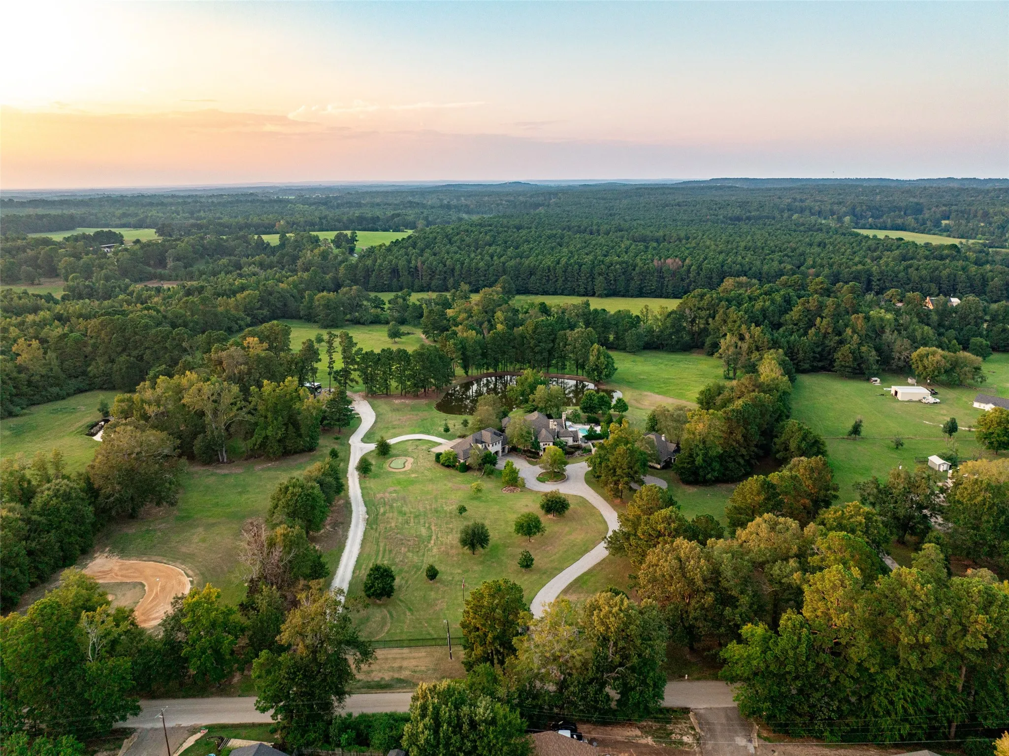 Single Family Residence For Sale in Harrison County , 325 Young Road, Hallsville, Texas 75650, 4 Bedroom, 4 Bathroom, 3 Garage spaces, 7,100 Sqft, built in 2014, mls#21358996, Real Estate Agent in Hallsville, Homes For Sale in Harrison county, Homes For Sale in Hallsville, Realtor in Hallsville Texas, Real Estate Brokerage Independent Realty Texas, Luminita Cordes Realtor
