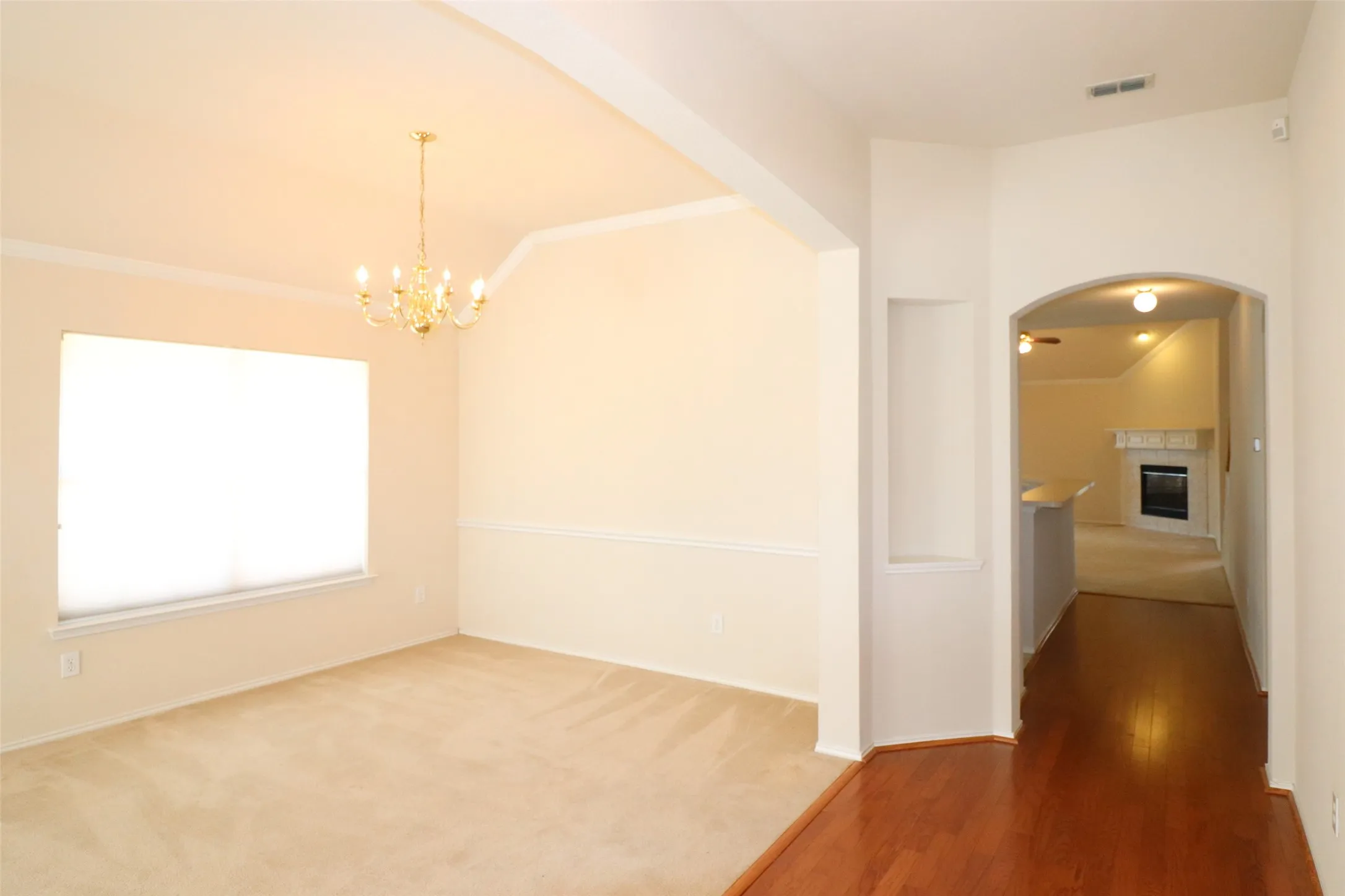 Single Family Residence For Rent in Dallas County , 7901 Stonehaven Lane, Rowlett, Texas 75089, 4 Bedroom, 2 Bathroom, 2 Garage spaces, 2,513 Sqft, built in 2000, mls#21336806, Real Estate Agent in Rowlett, Homes For Rent in Dallas county, Homes For Rent in Rowlett, Realtor in Rowlett Texas, Real Estate Brokerage Independent Realty Texas, Luminita Cordes Realtor