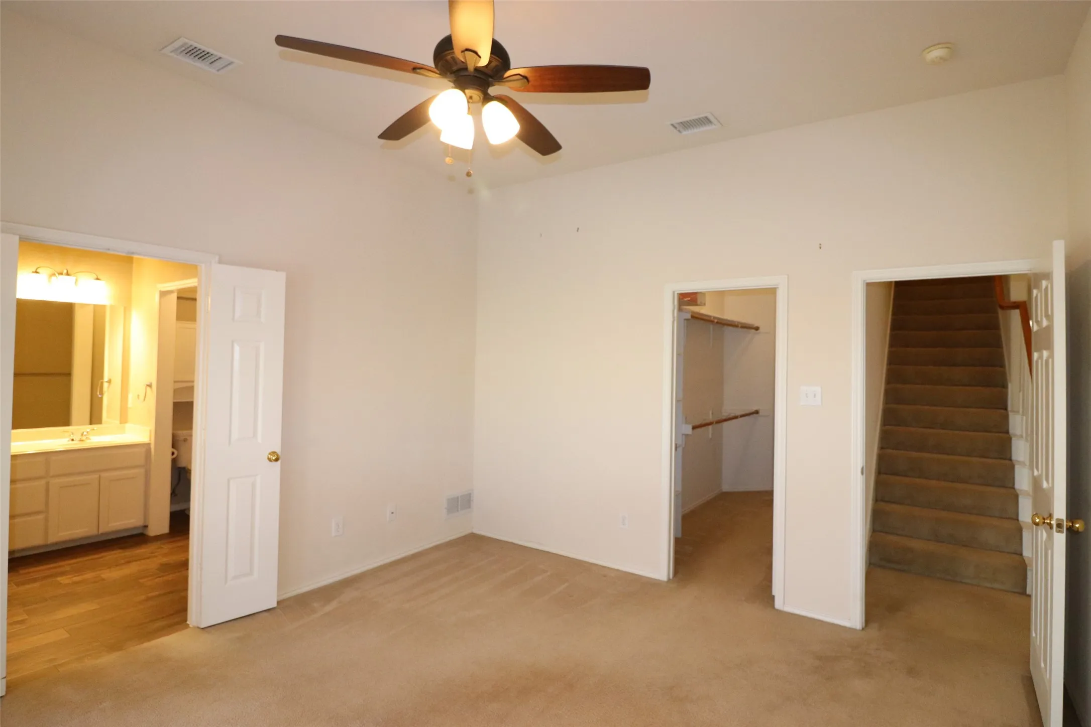 Single Family Residence For Rent in Dallas County , 7901 Stonehaven Lane, Rowlett, Texas 75089, 4 Bedroom, 2 Bathroom, 2 Garage spaces, 2,513 Sqft, built in 2000, mls#21336806, Real Estate Agent in Rowlett, Homes For Rent in Dallas county, Homes For Rent in Rowlett, Realtor in Rowlett Texas, Real Estate Brokerage Independent Realty Texas, Luminita Cordes Realtor