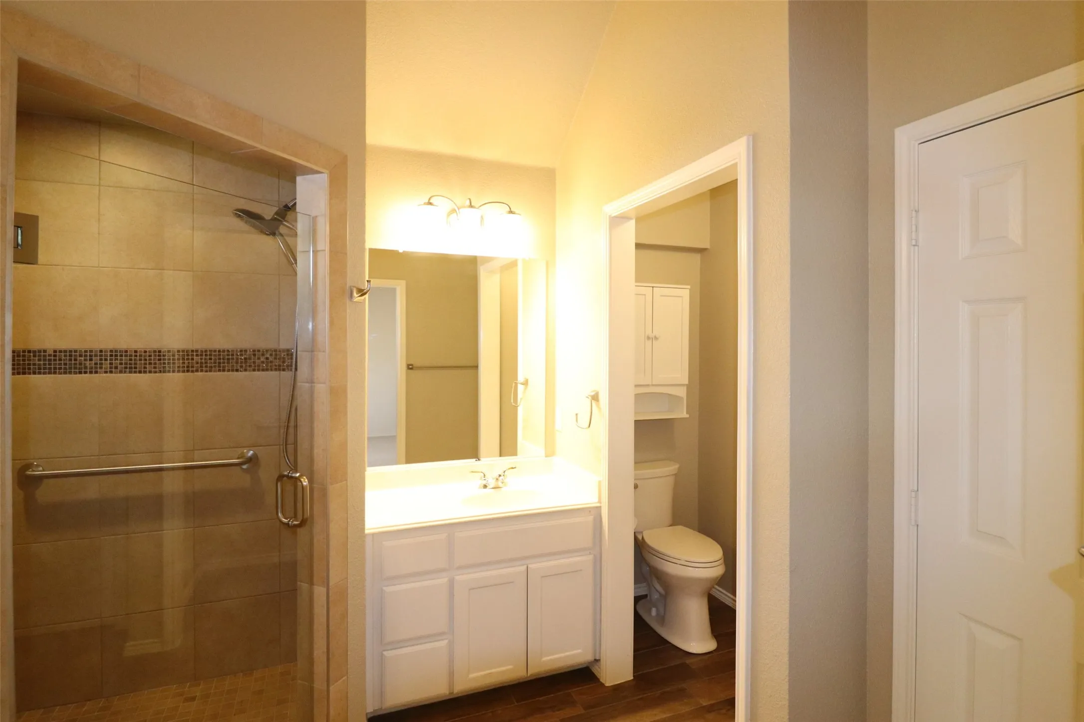 Single Family Residence For Rent in Dallas County , 7901 Stonehaven Lane, Rowlett, Texas 75089, 4 Bedroom, 2 Bathroom, 2 Garage spaces, 2,513 Sqft, built in 2000, mls#21336806, Real Estate Agent in Rowlett, Homes For Rent in Dallas county, Homes For Rent in Rowlett, Realtor in Rowlett Texas, Real Estate Brokerage Independent Realty Texas, Luminita Cordes Realtor