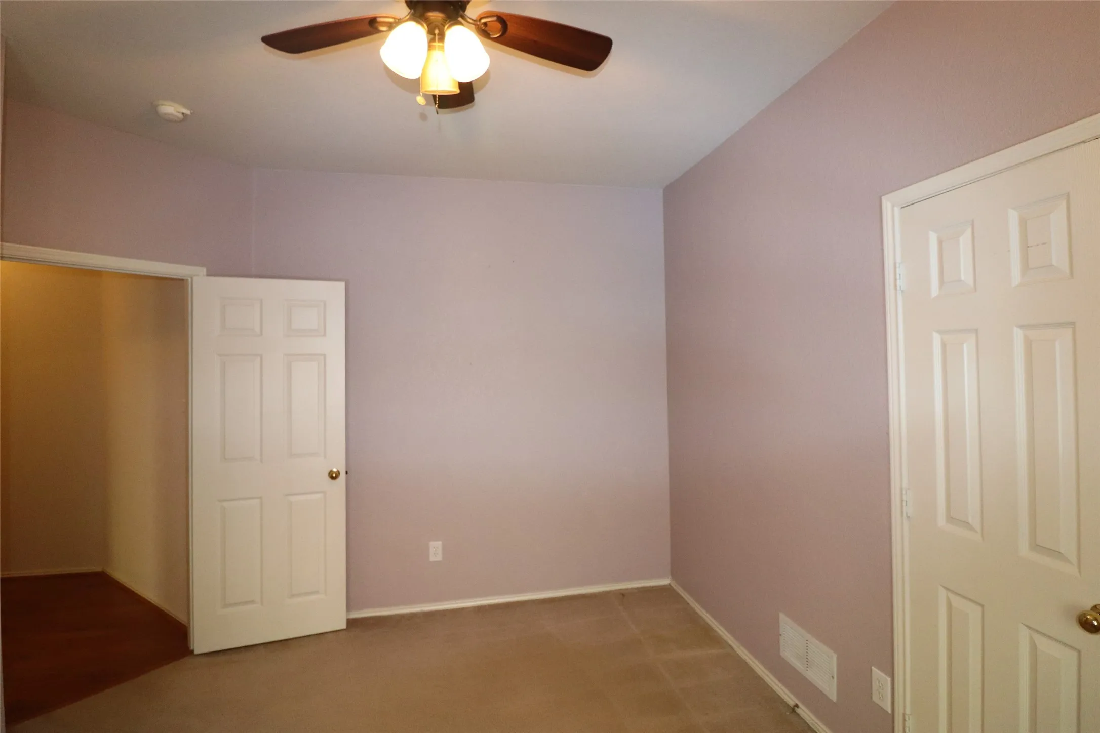 Single Family Residence For Rent in Dallas County , 7901 Stonehaven Lane, Rowlett, Texas 75089, 4 Bedroom, 2 Bathroom, 2 Garage spaces, 2,513 Sqft, built in 2000, mls#21336806, Real Estate Agent in Rowlett, Homes For Rent in Dallas county, Homes For Rent in Rowlett, Realtor in Rowlett Texas, Real Estate Brokerage Independent Realty Texas, Luminita Cordes Realtor